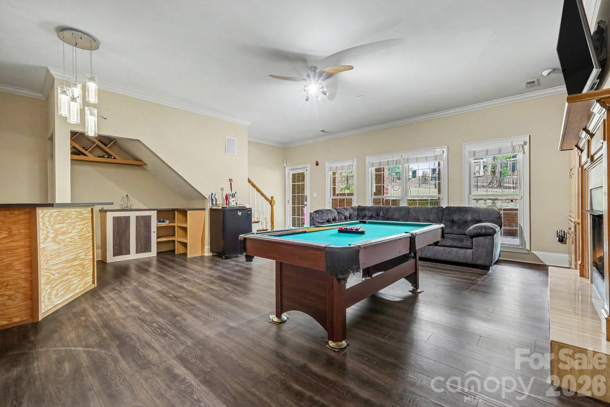 1009 Medinah Court Property Photo 29