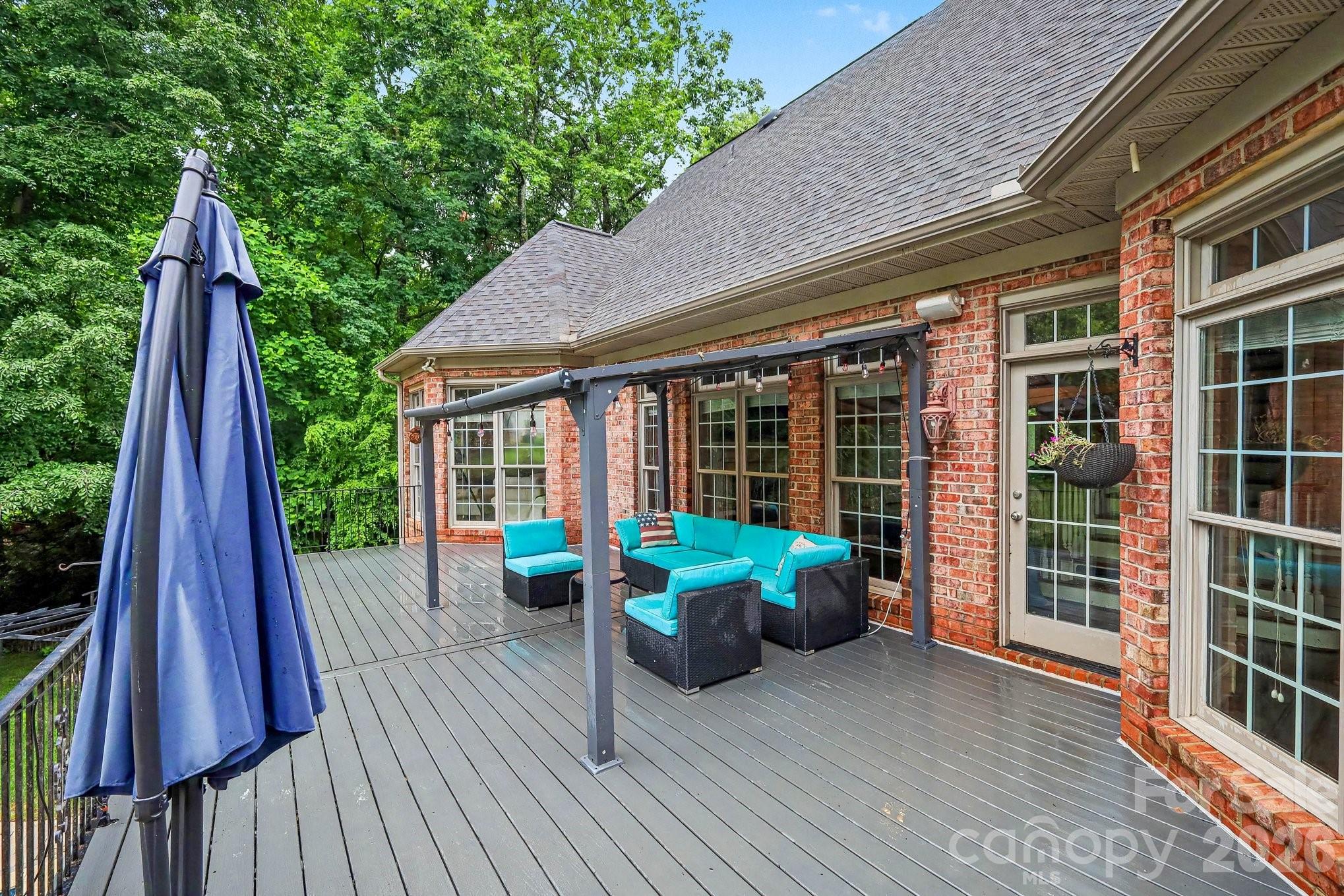 1009 Medinah Court Property Photo 34