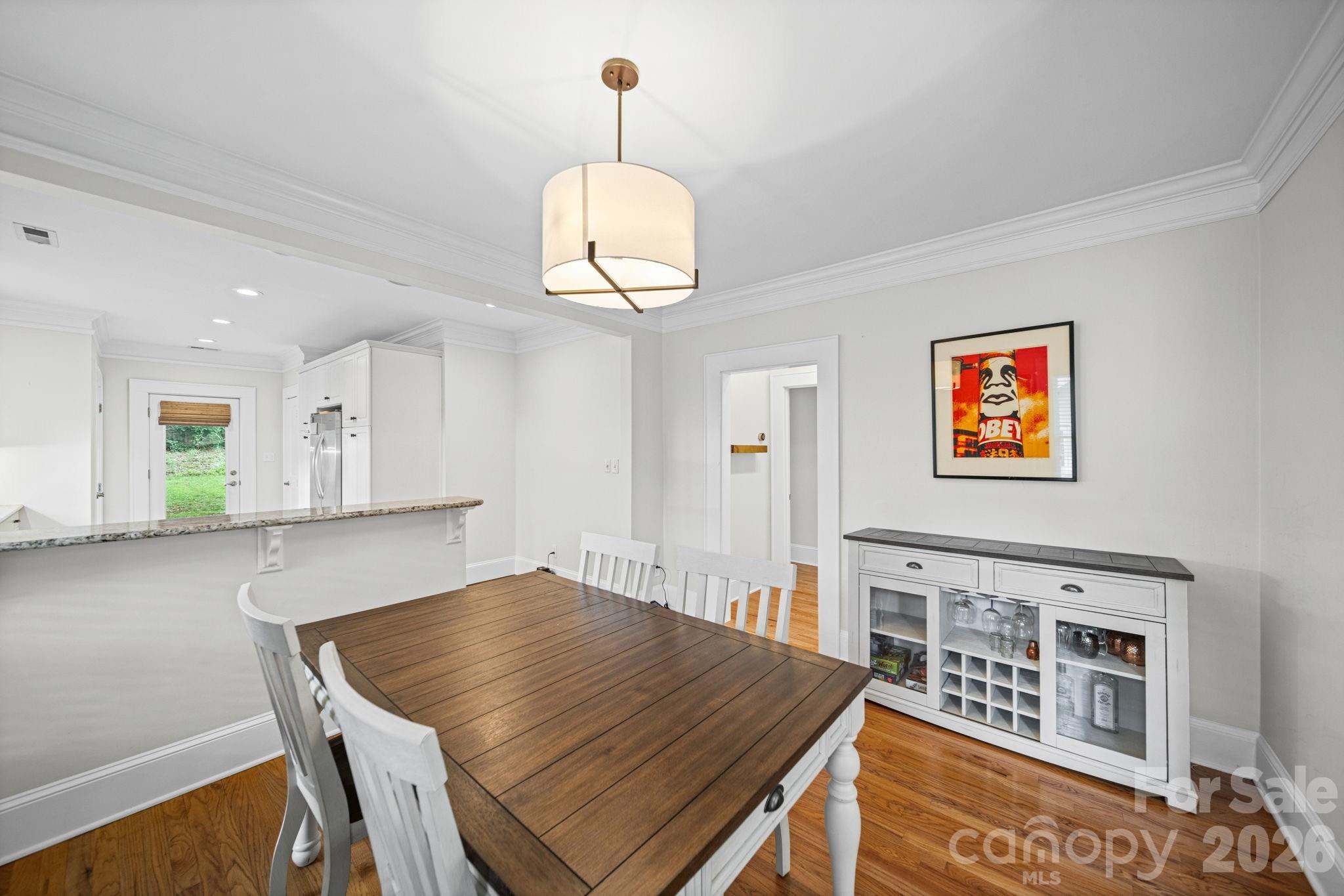 320 Westwood Avenue Property Photo 6