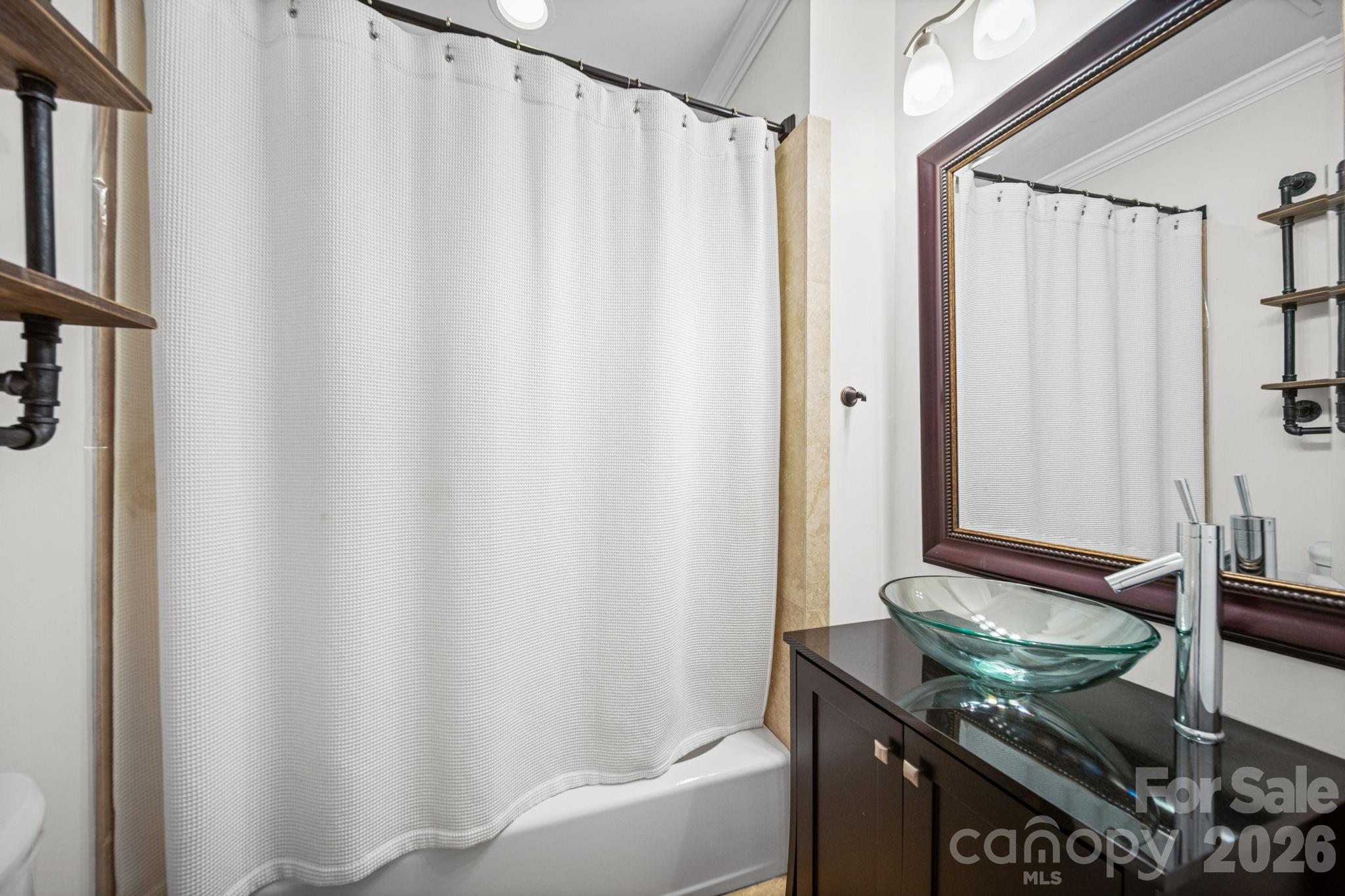 320 Westwood Avenue Property Photo 22