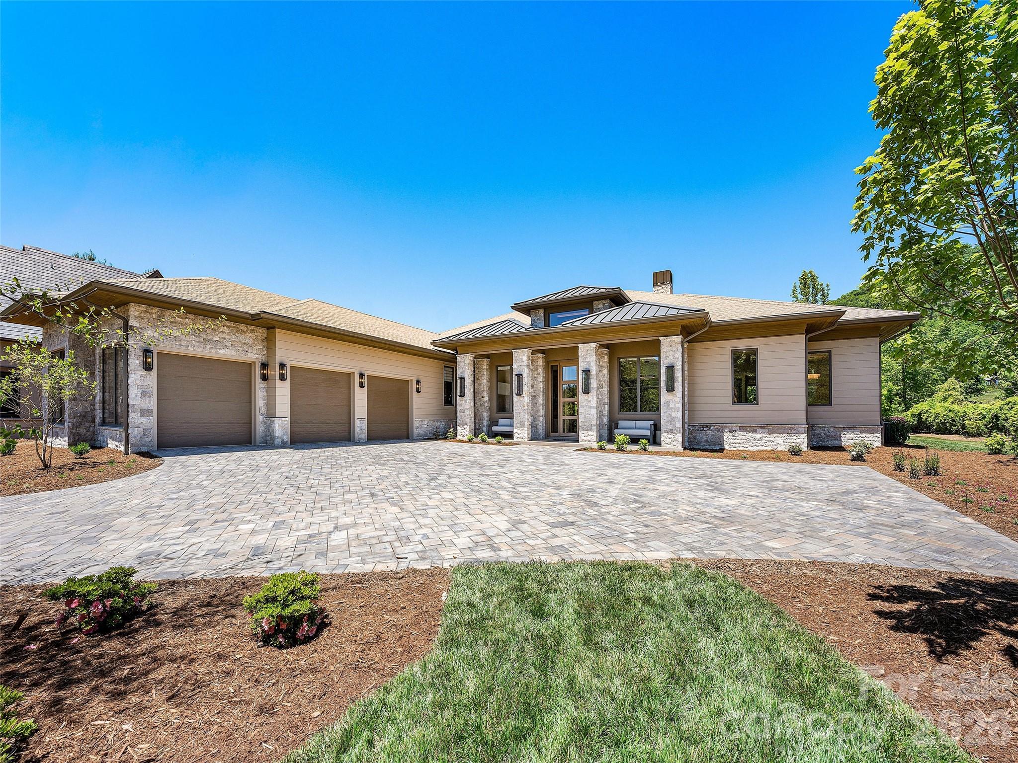 60 Walnut Valley Parkway Property Photo 1