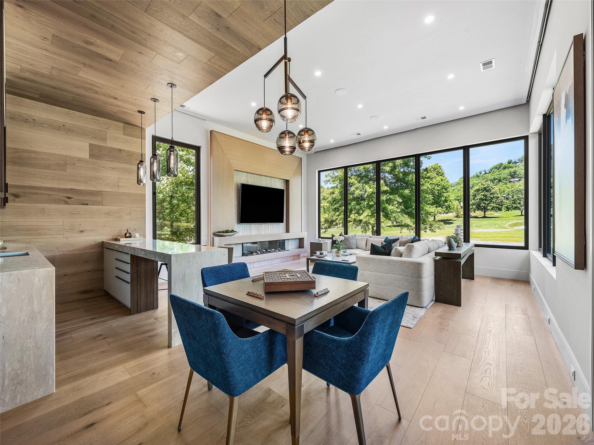 60 Walnut Valley Parkway Property Photo 15