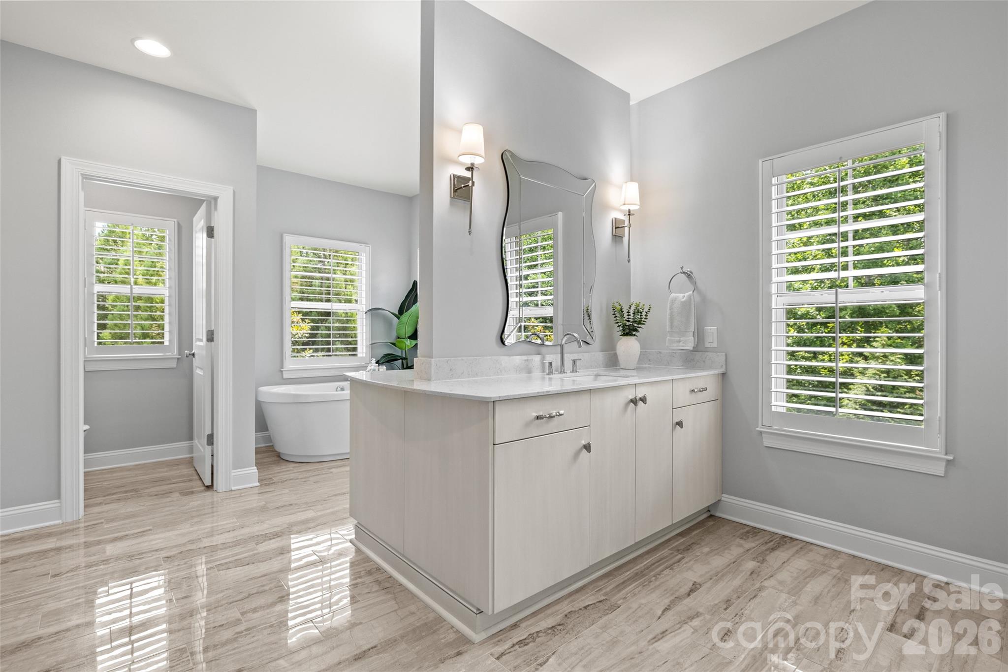 8703 Deakin Court Property Photo 17