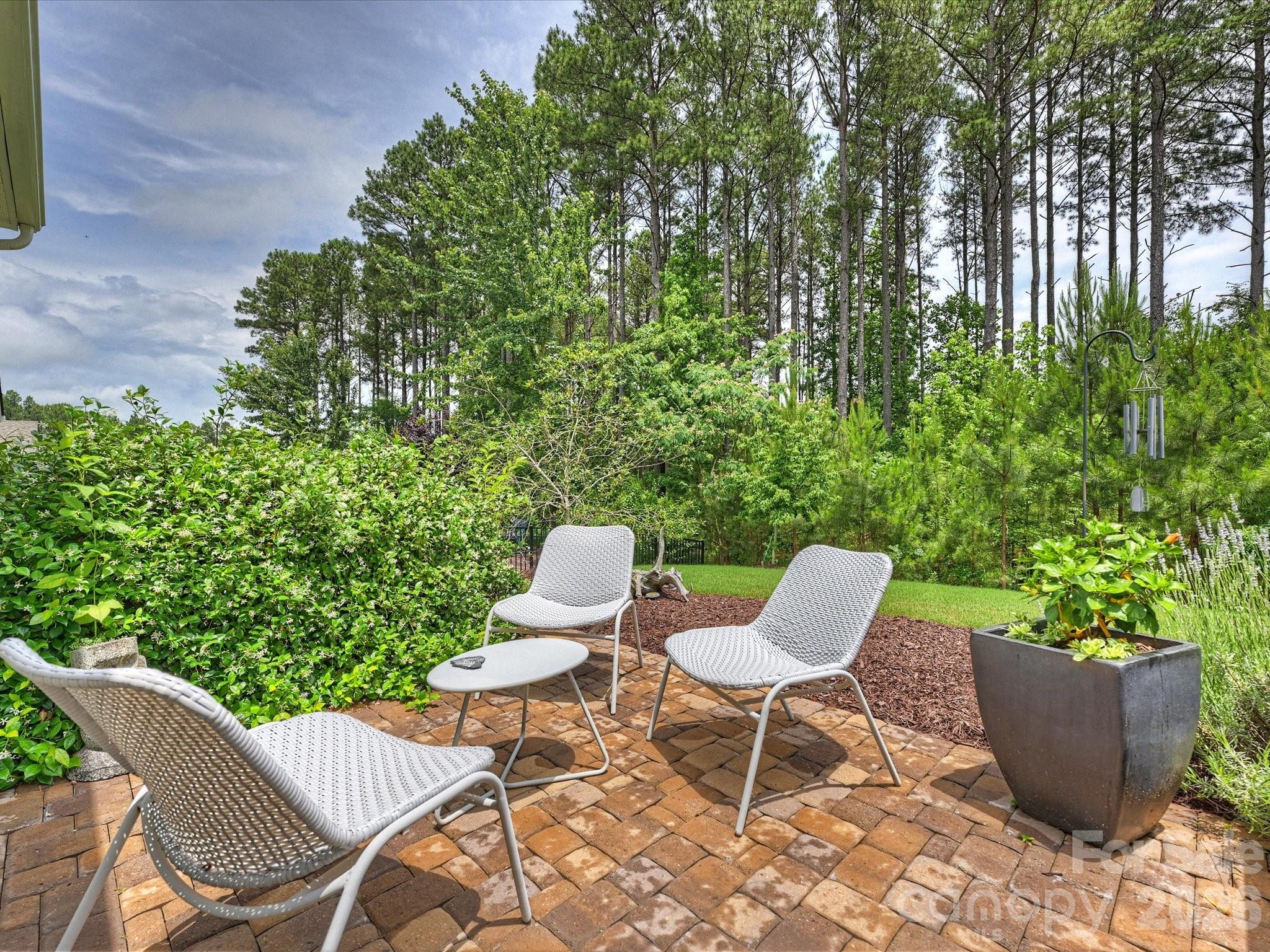 821 Botticelli Court Property Photo 16