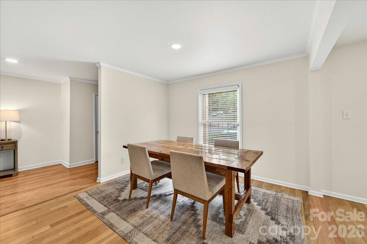 6724 Constitution Lane Property Photo 4