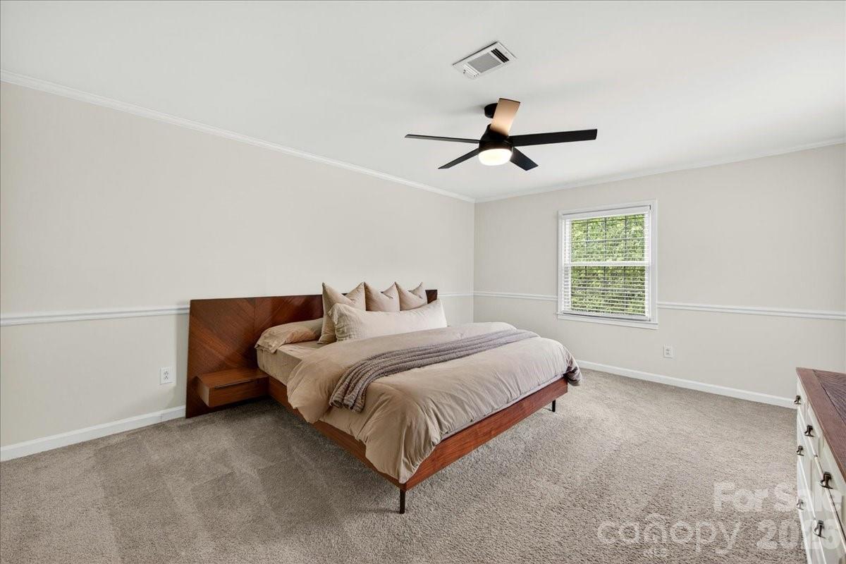 6724 Constitution Lane Property Photo 13