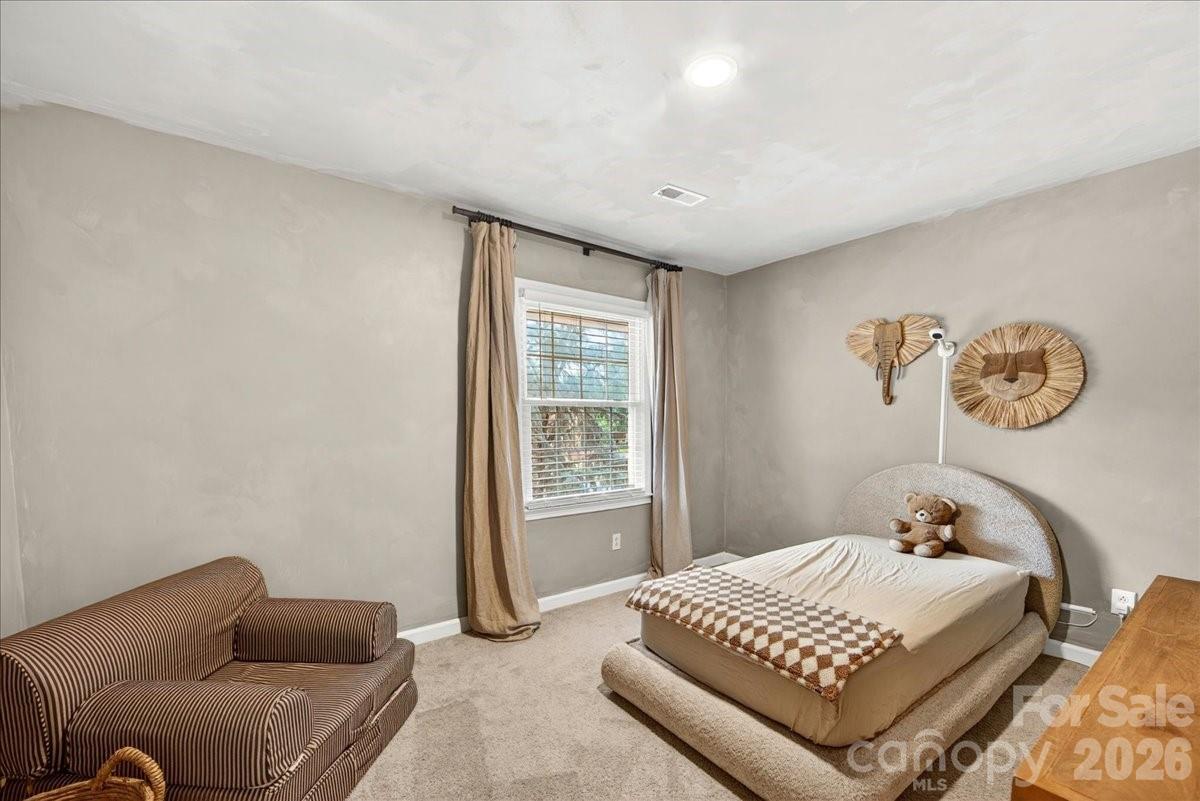 6724 Constitution Lane Property Photo 16
