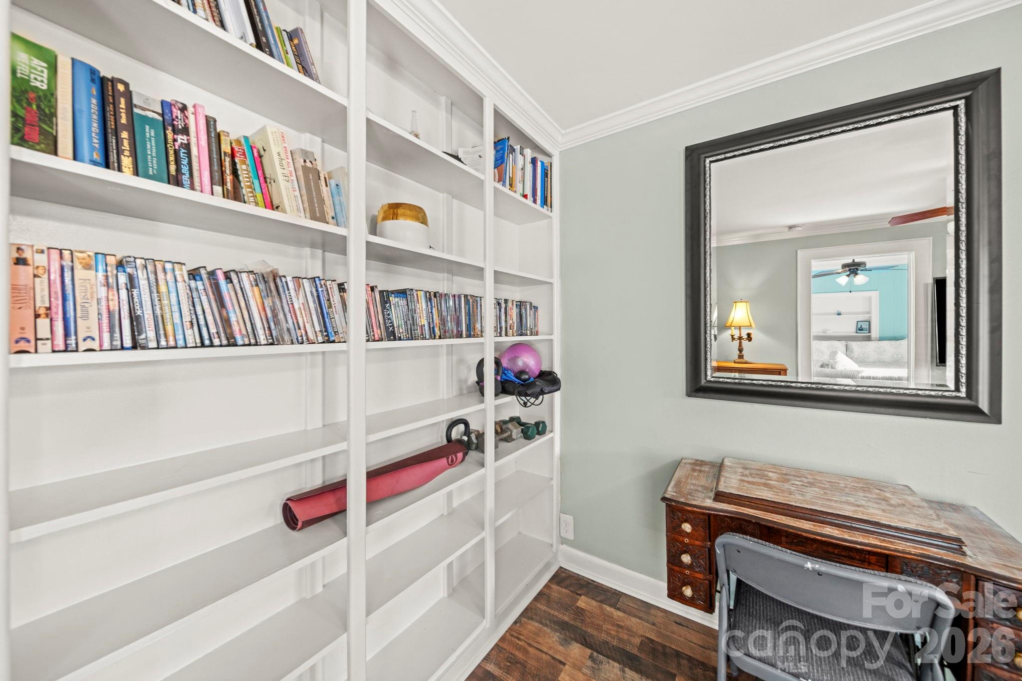 211 9th Street Property Photo 9