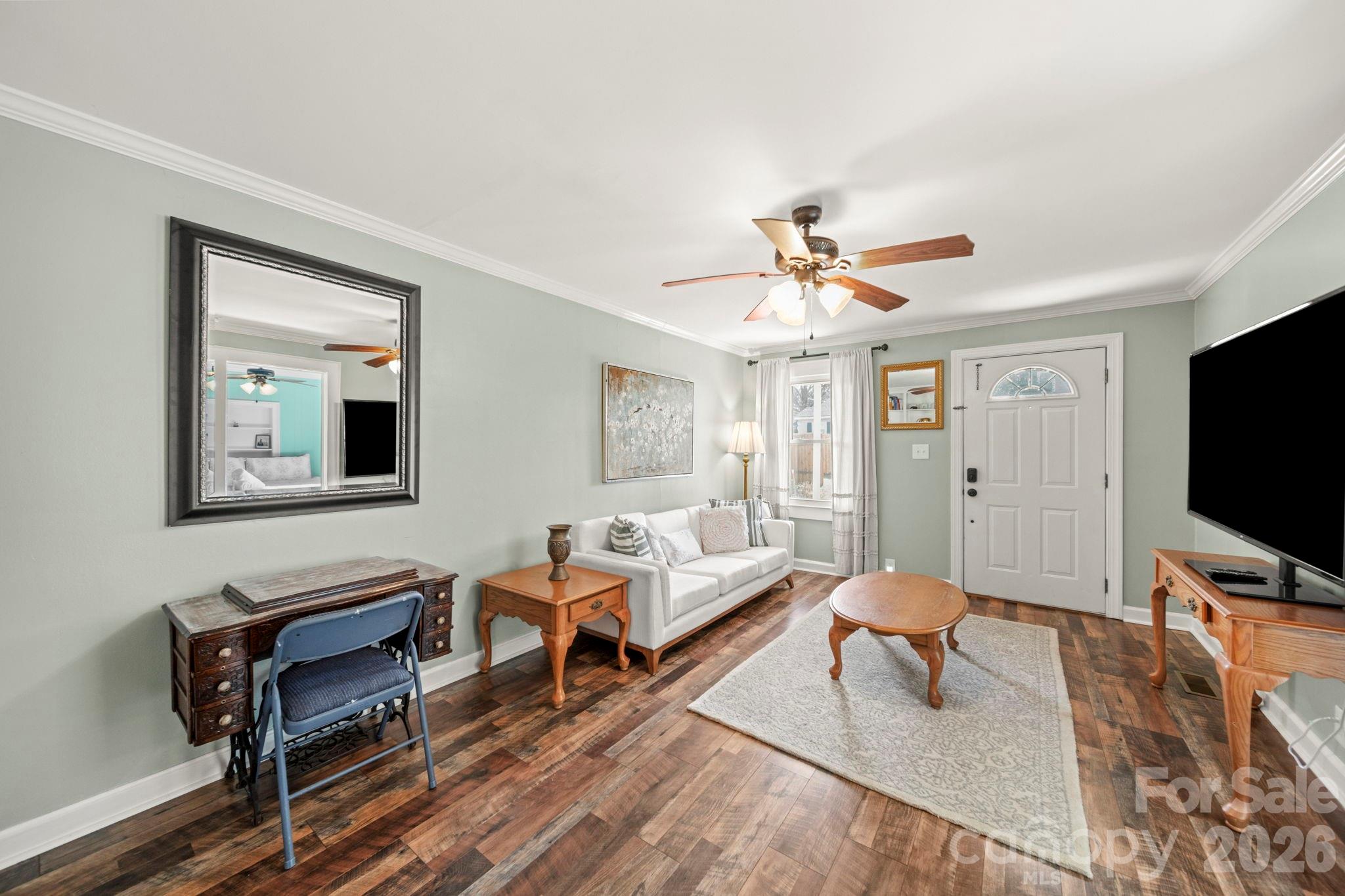 211 9th Street Property Photo 10
