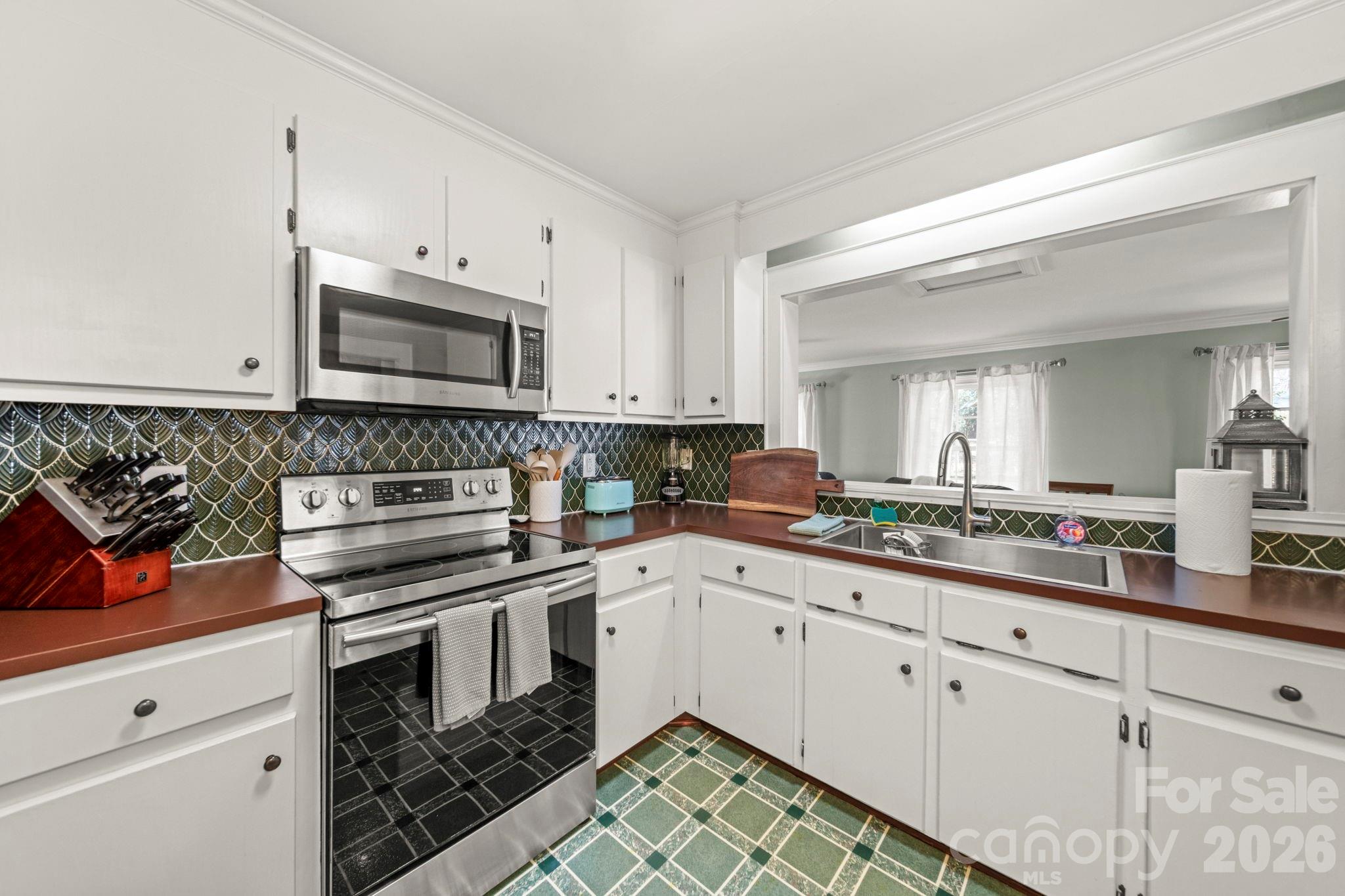 211 9th Street Property Photo 24