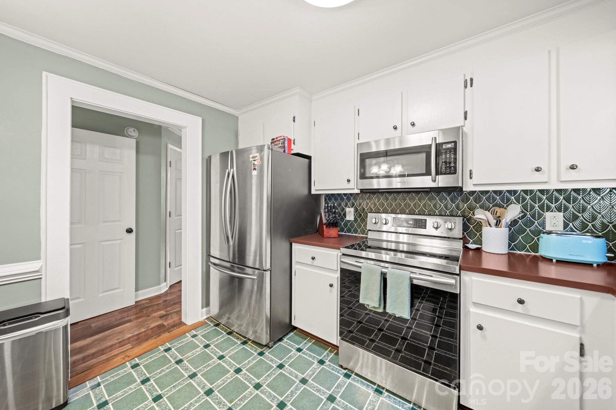 211 9th Street Property Photo 28