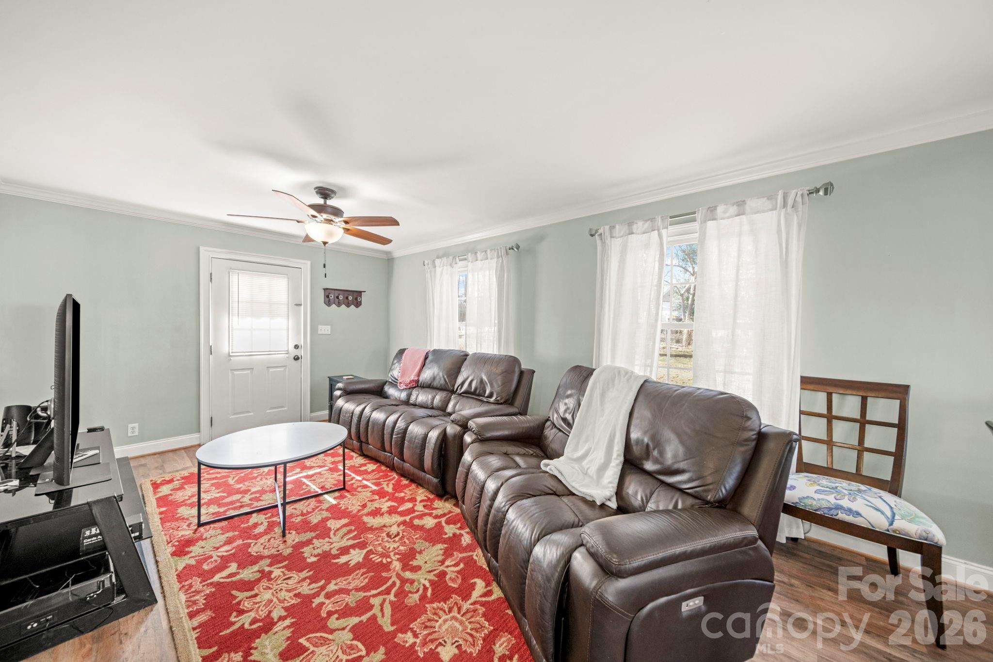 211 9th Street Property Photo 32