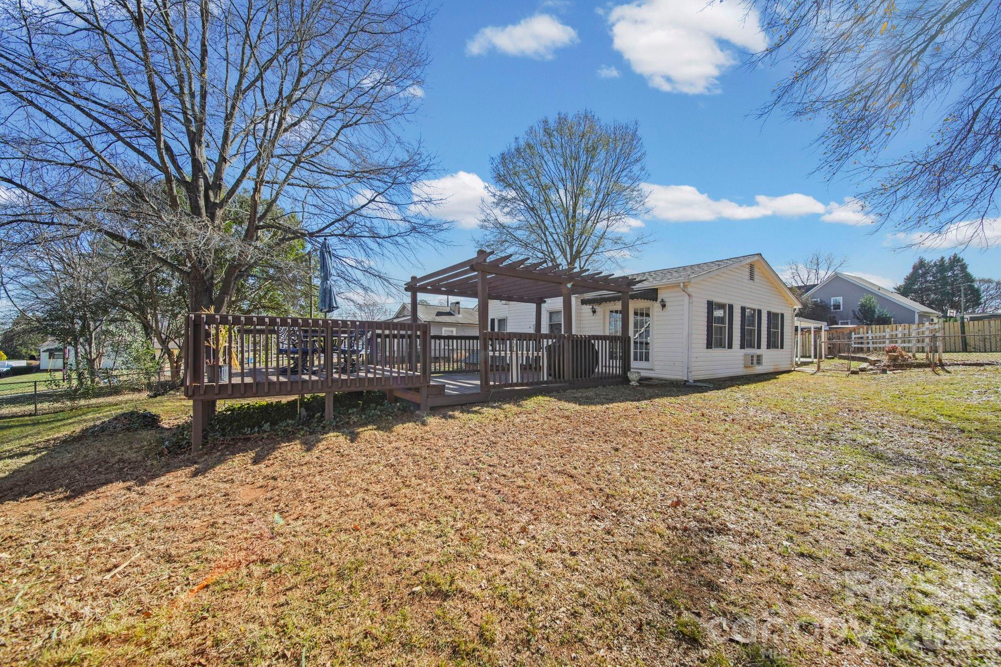 211 9th Street Property Photo 42