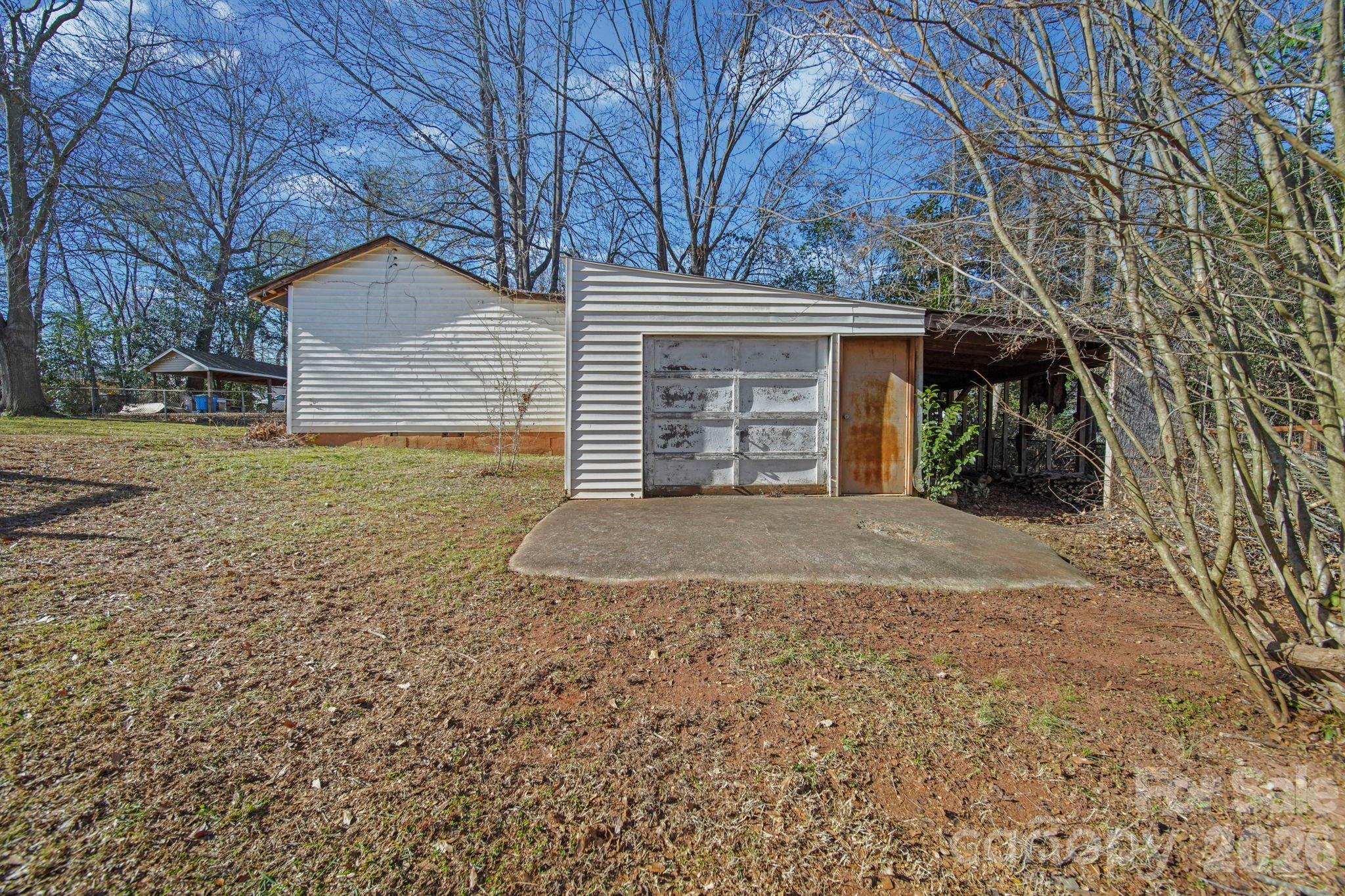 211 9th Street Property Photo 43