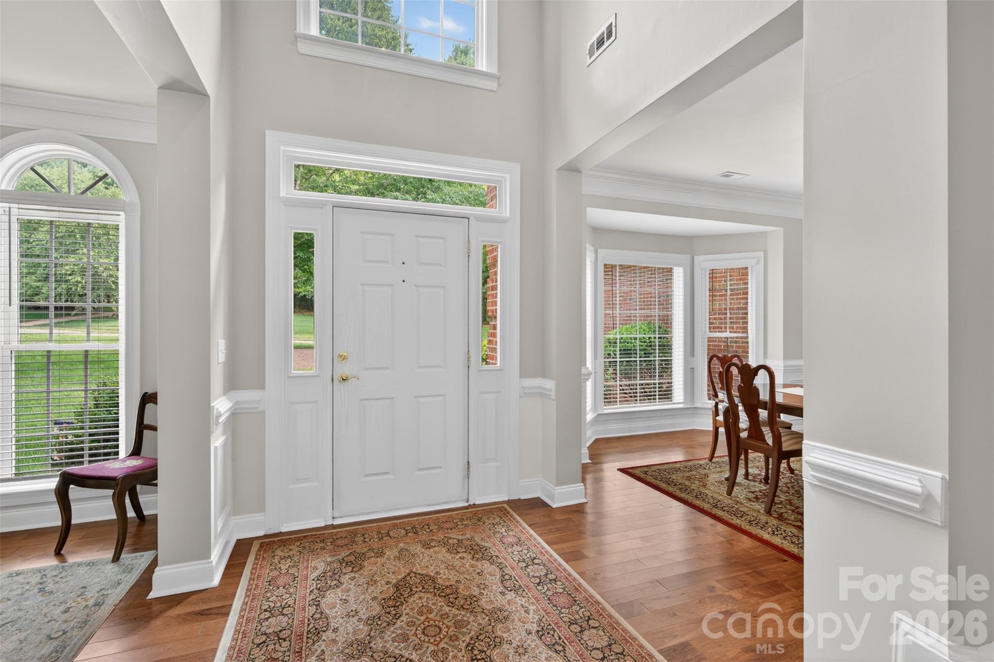 1900 Crestgate Drive 33c Property Photo 4