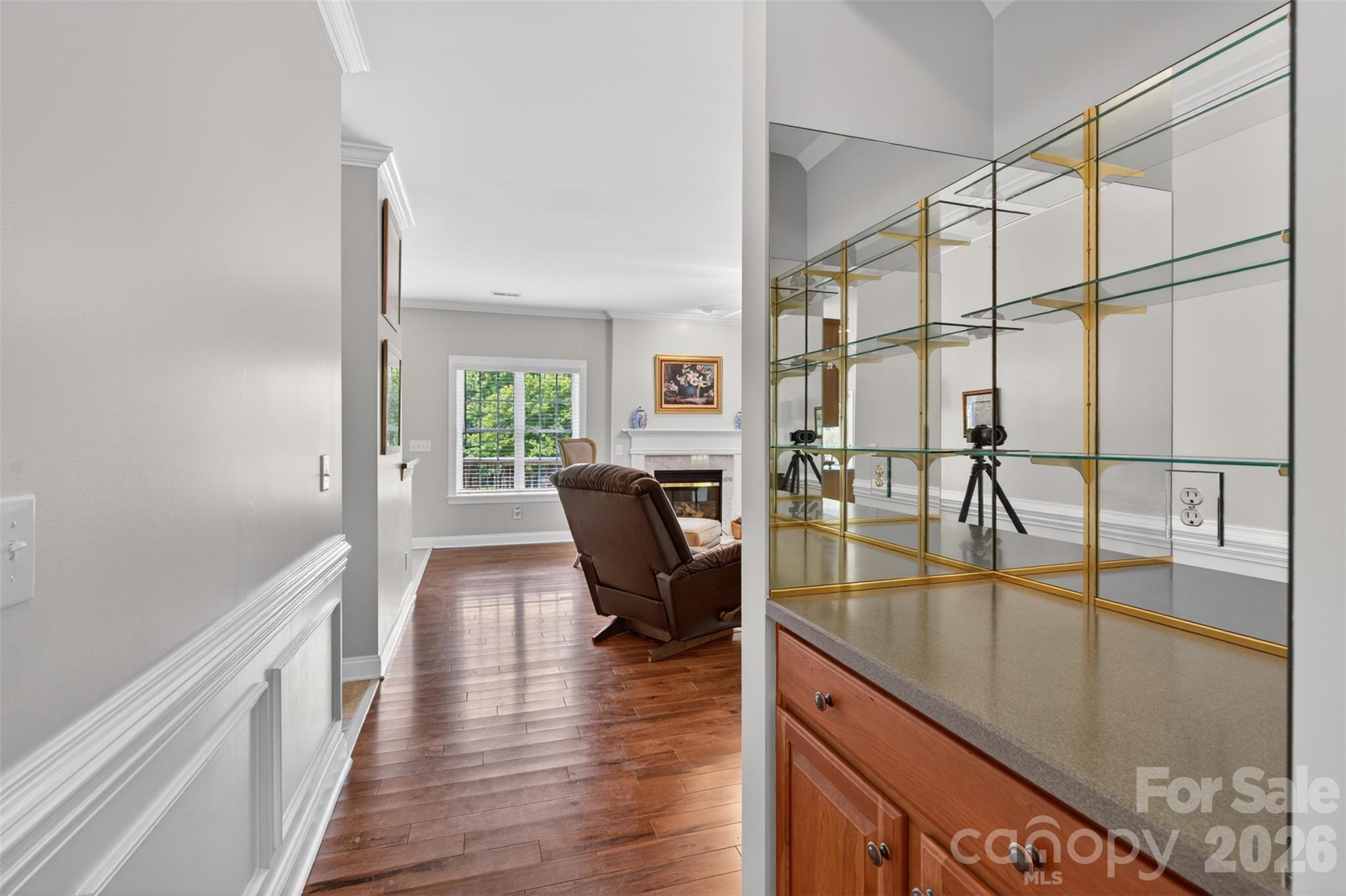 1900 Crestgate Drive 33c Property Photo 14
