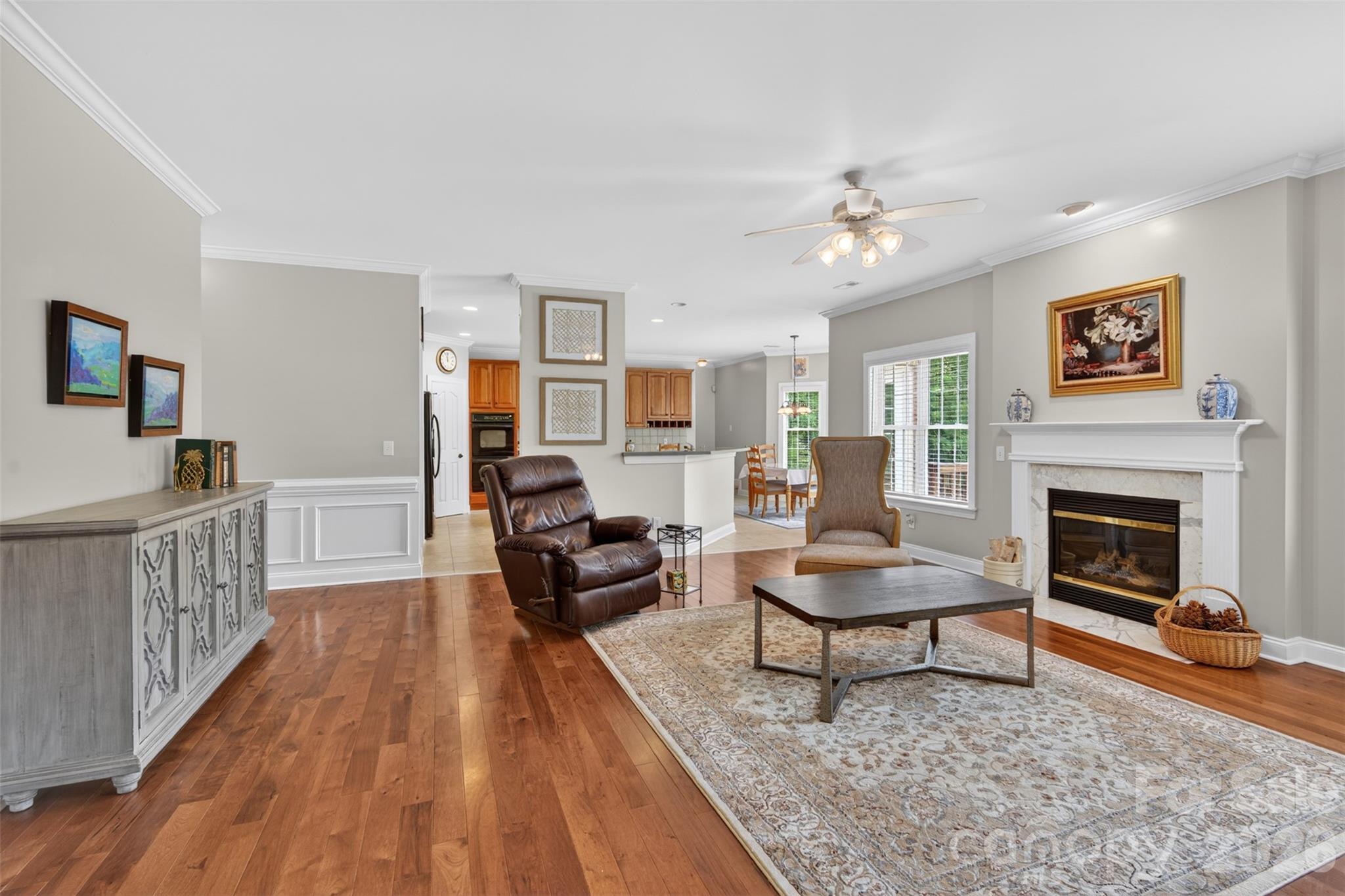 1900 Crestgate Drive 33c Property Photo 16