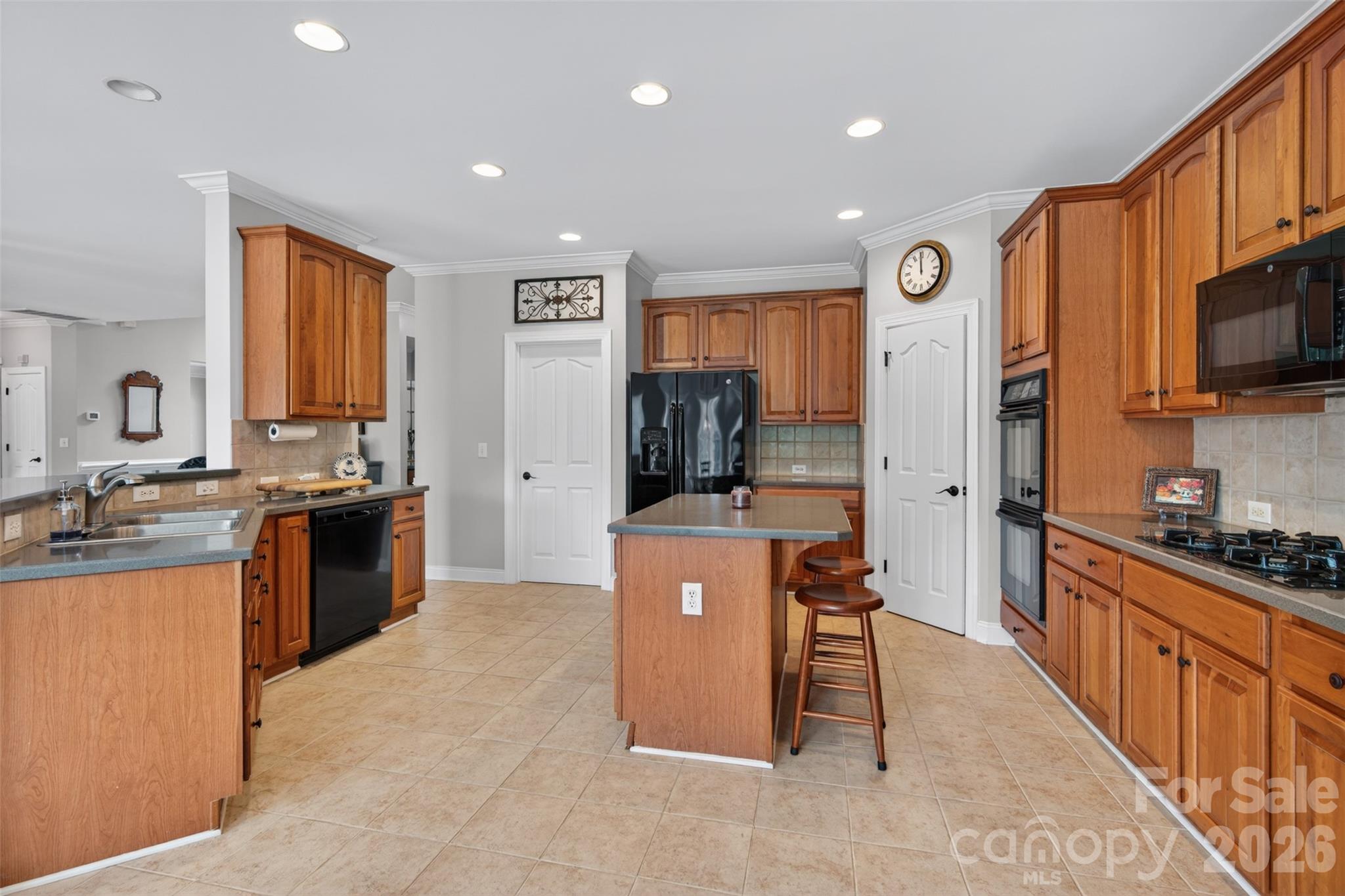 1900 Crestgate Drive 33c Property Photo 21