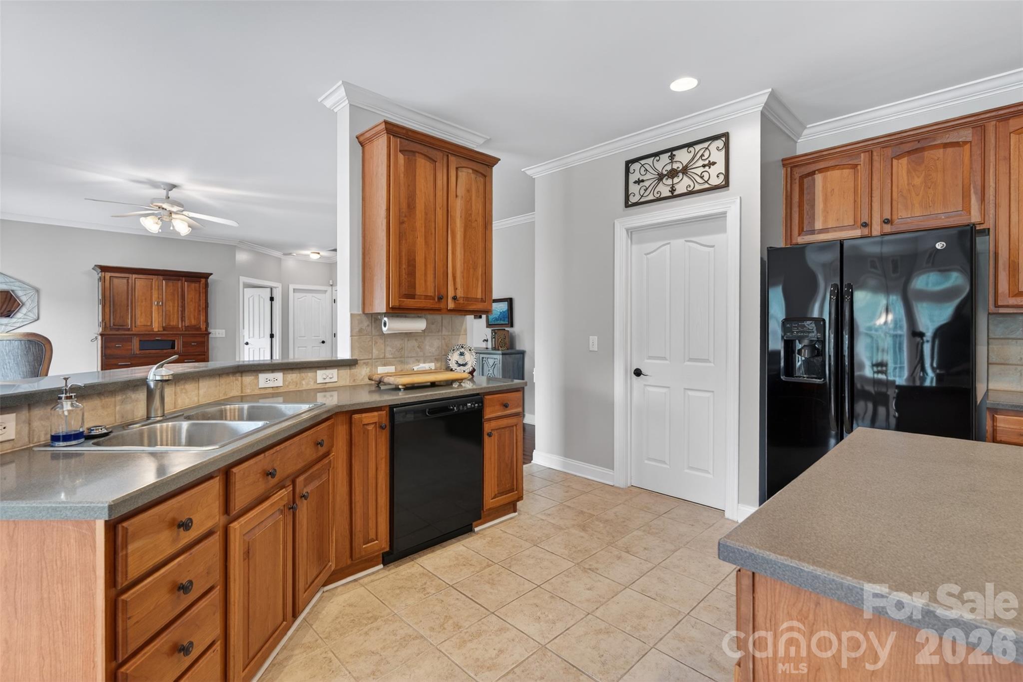 1900 Crestgate Drive 33c Property Photo 23