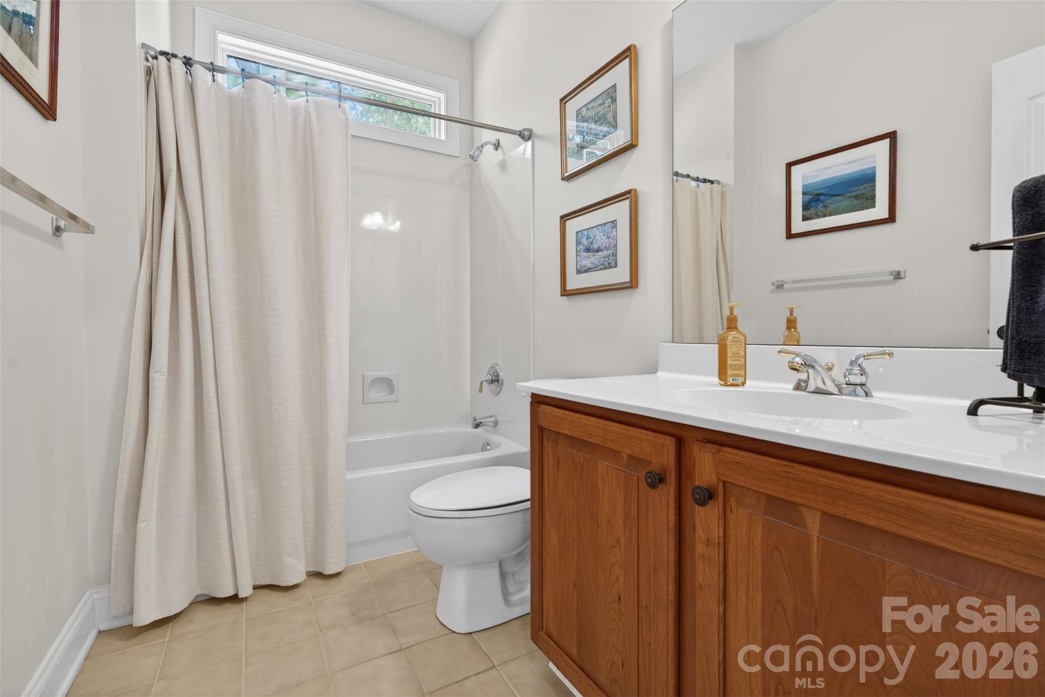 1900 Crestgate Drive 33c Property Photo 24