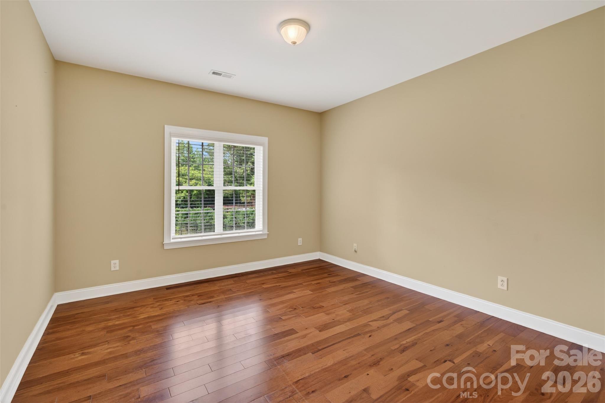 1900 Crestgate Drive 33c Property Photo 25