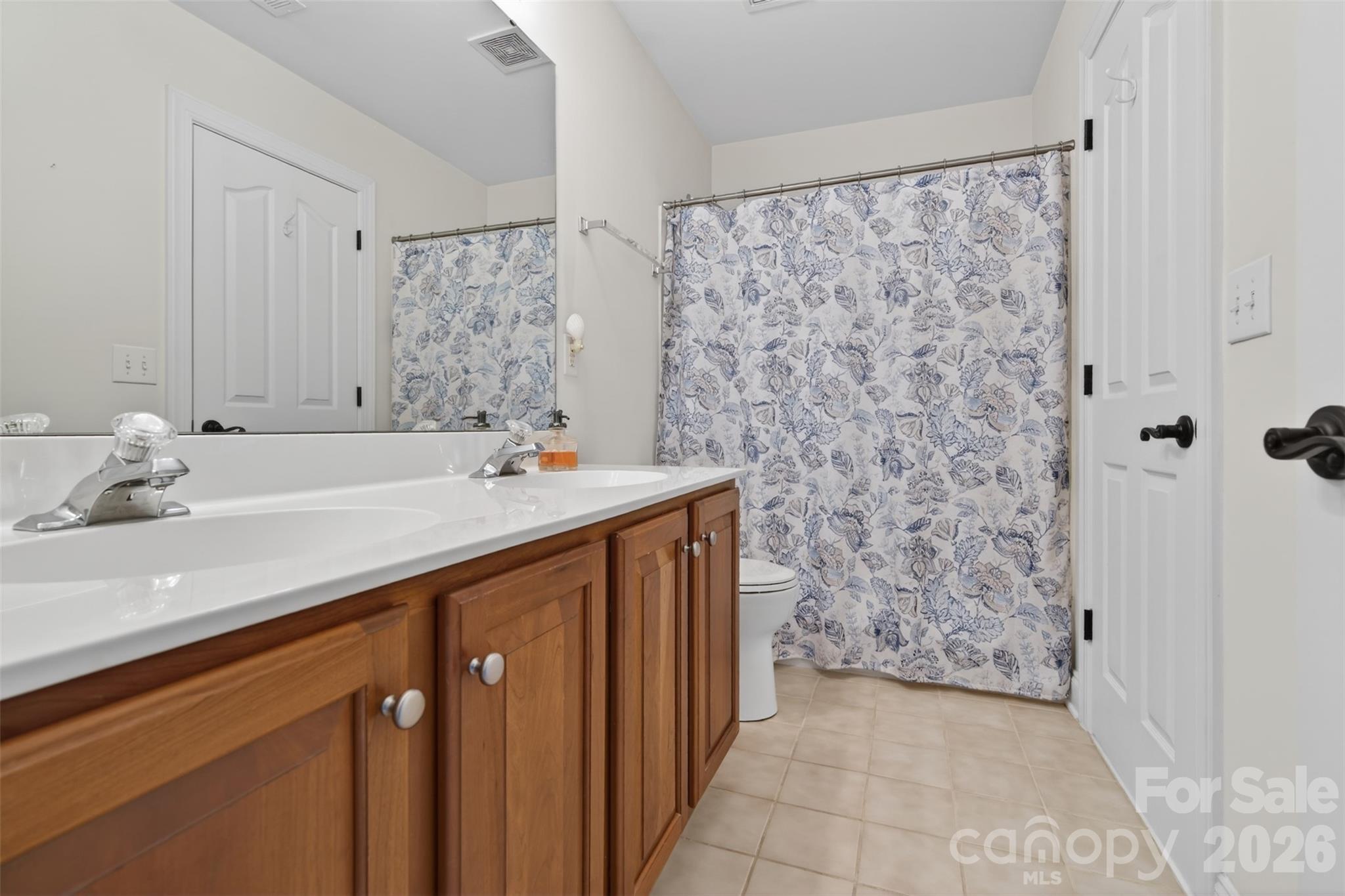 1900 Crestgate Drive 33c Property Photo 37