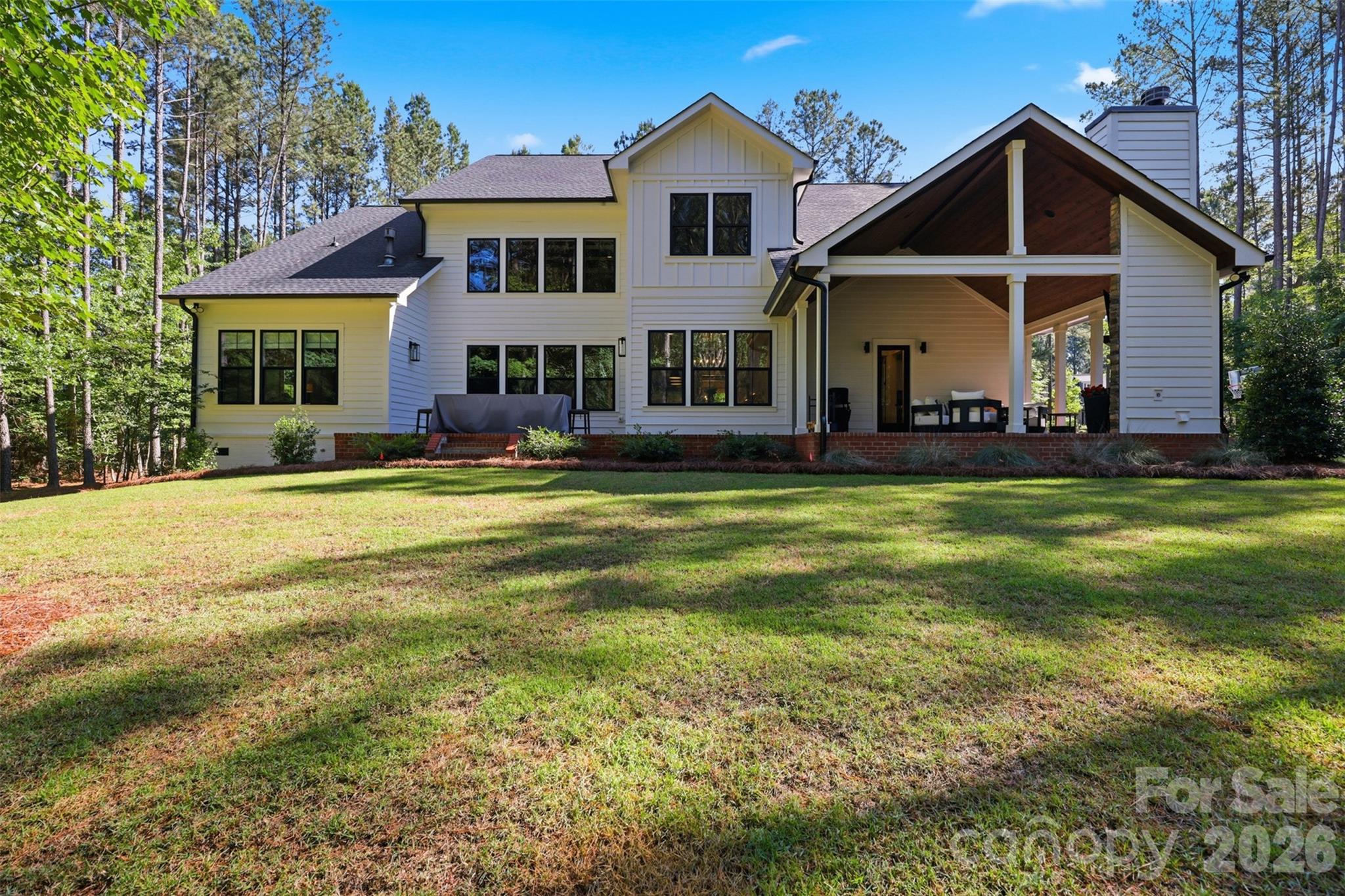 116 Silver Falls Drive Property Photo 11