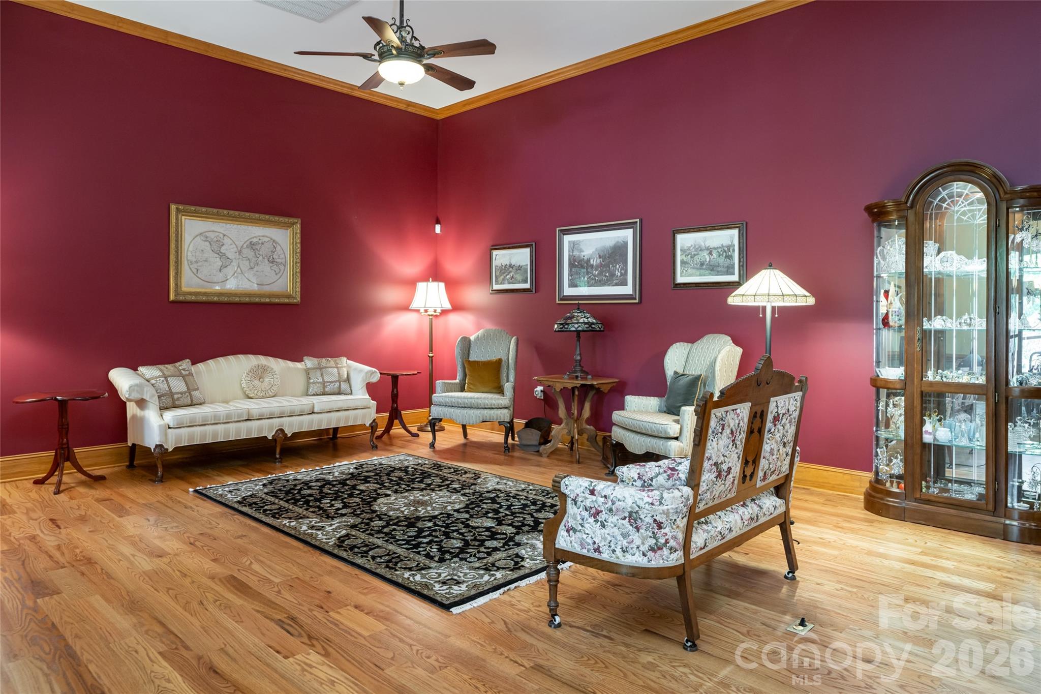 145 Glen Trillium Drive Property Photo 8