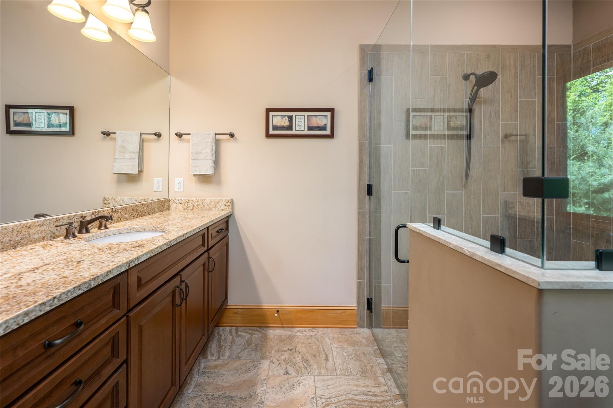 145 Glen Trillium Drive Property Photo 27