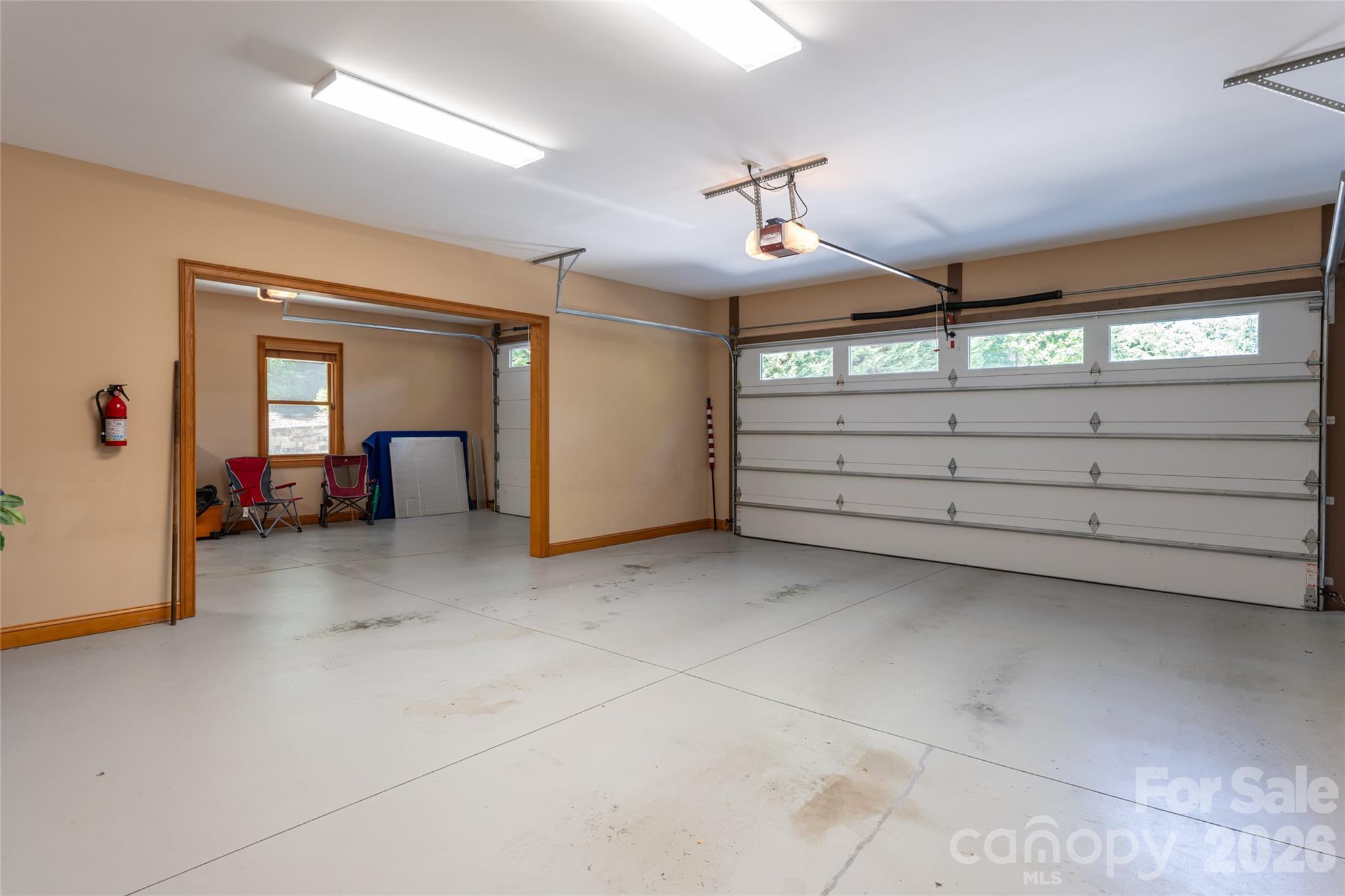 145 Glen Trillium Drive Property Photo 39