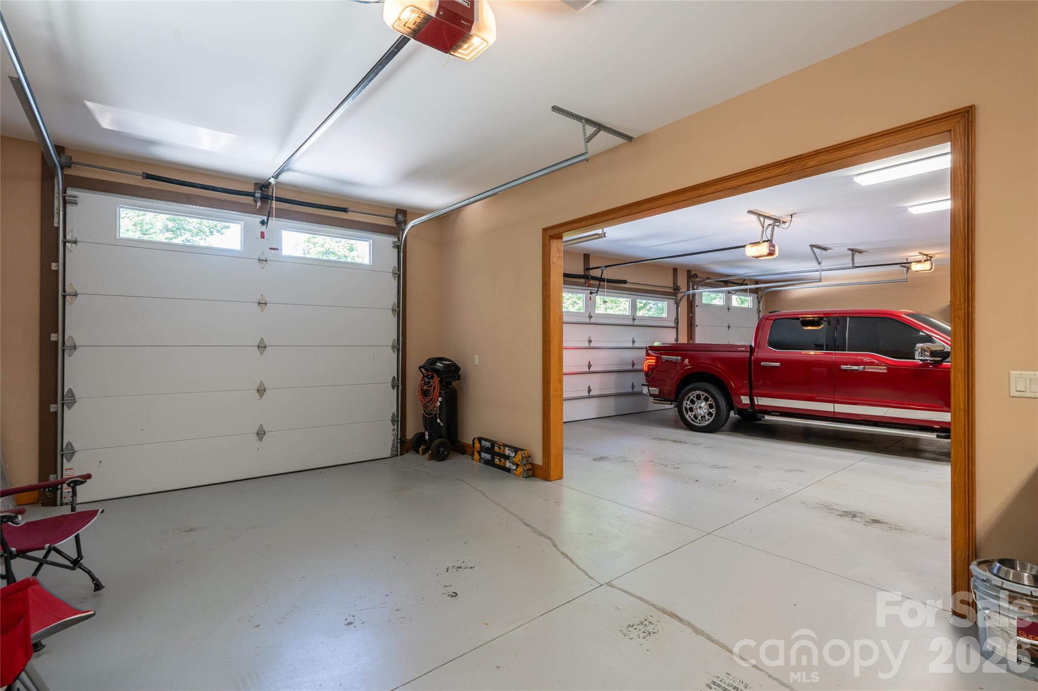 145 Glen Trillium Drive Property Photo 41