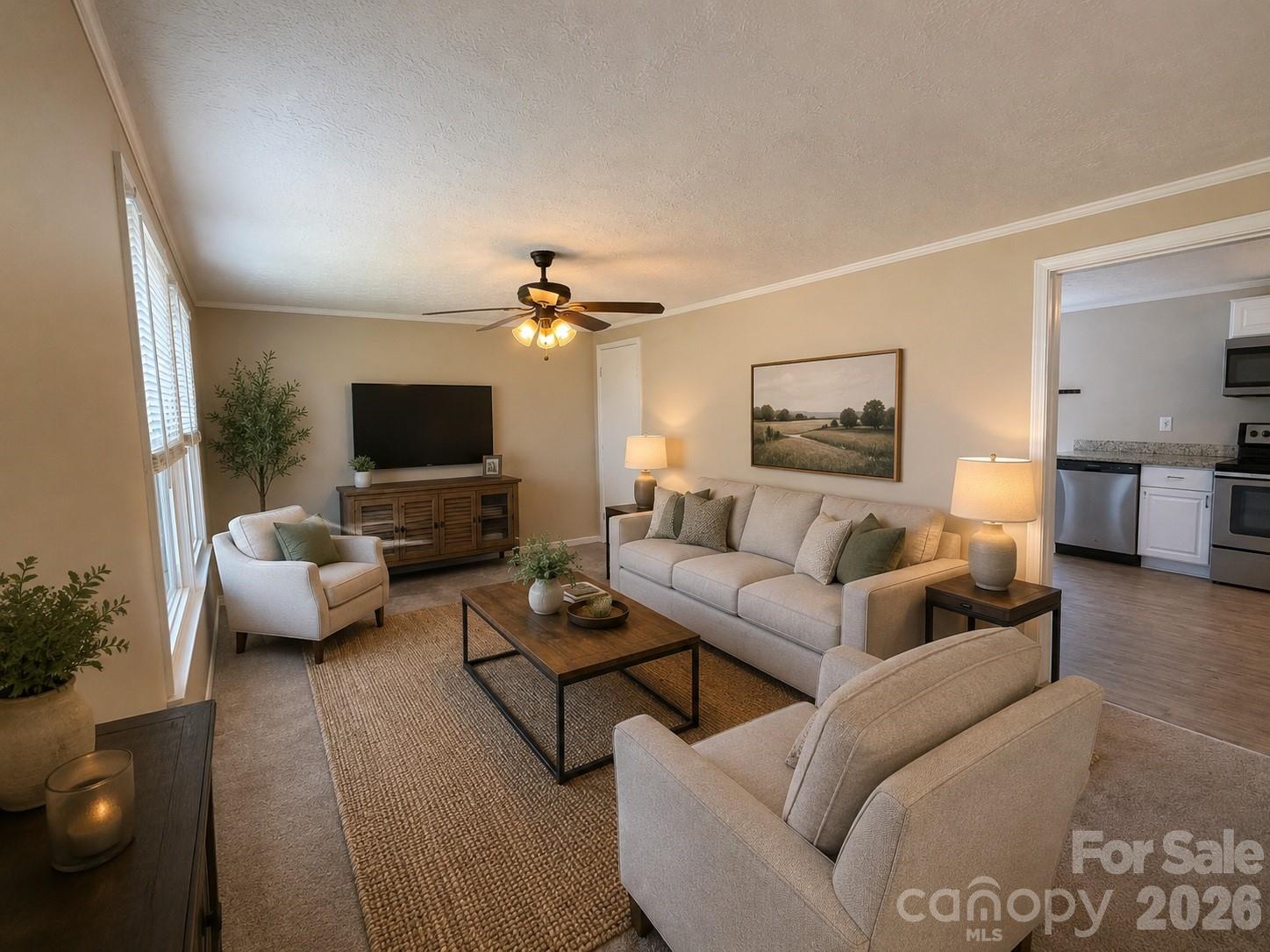617 Oakwood Lane Property Photo 4