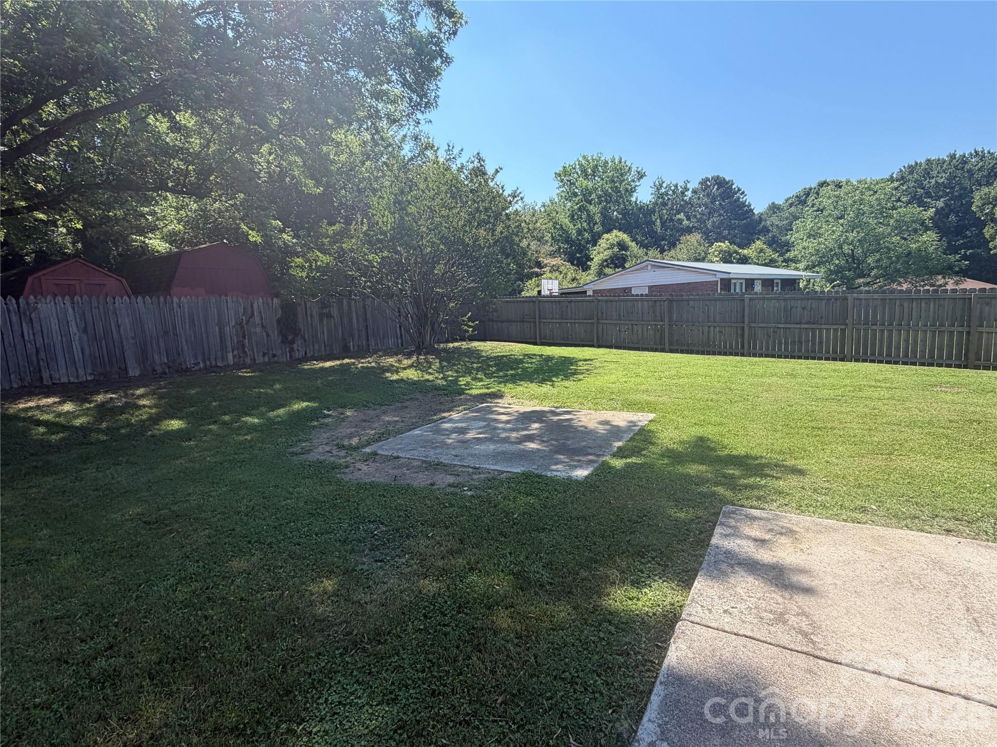 617 Oakwood Lane Property Photo 17