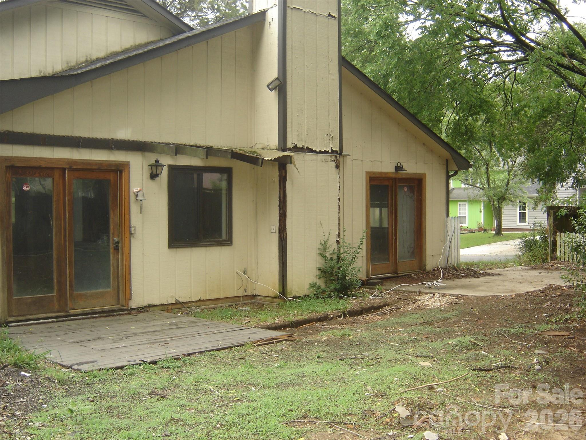 11832 Moonridge Drive Property Photo 5