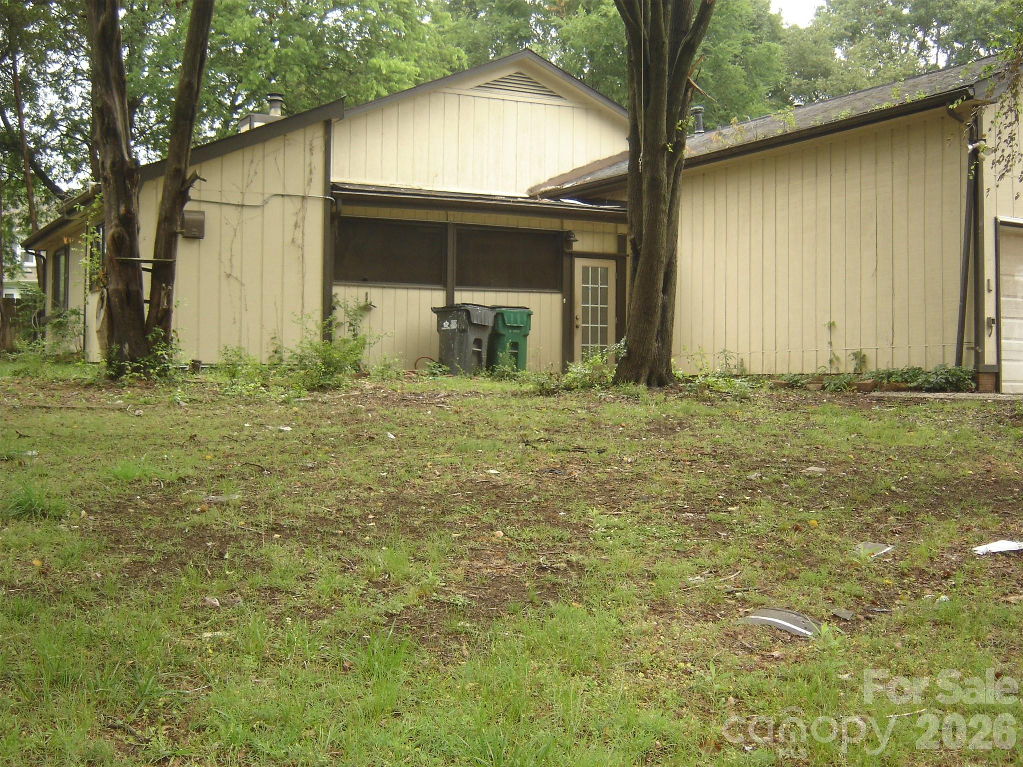 11832 Moonridge Drive Property Photo 7