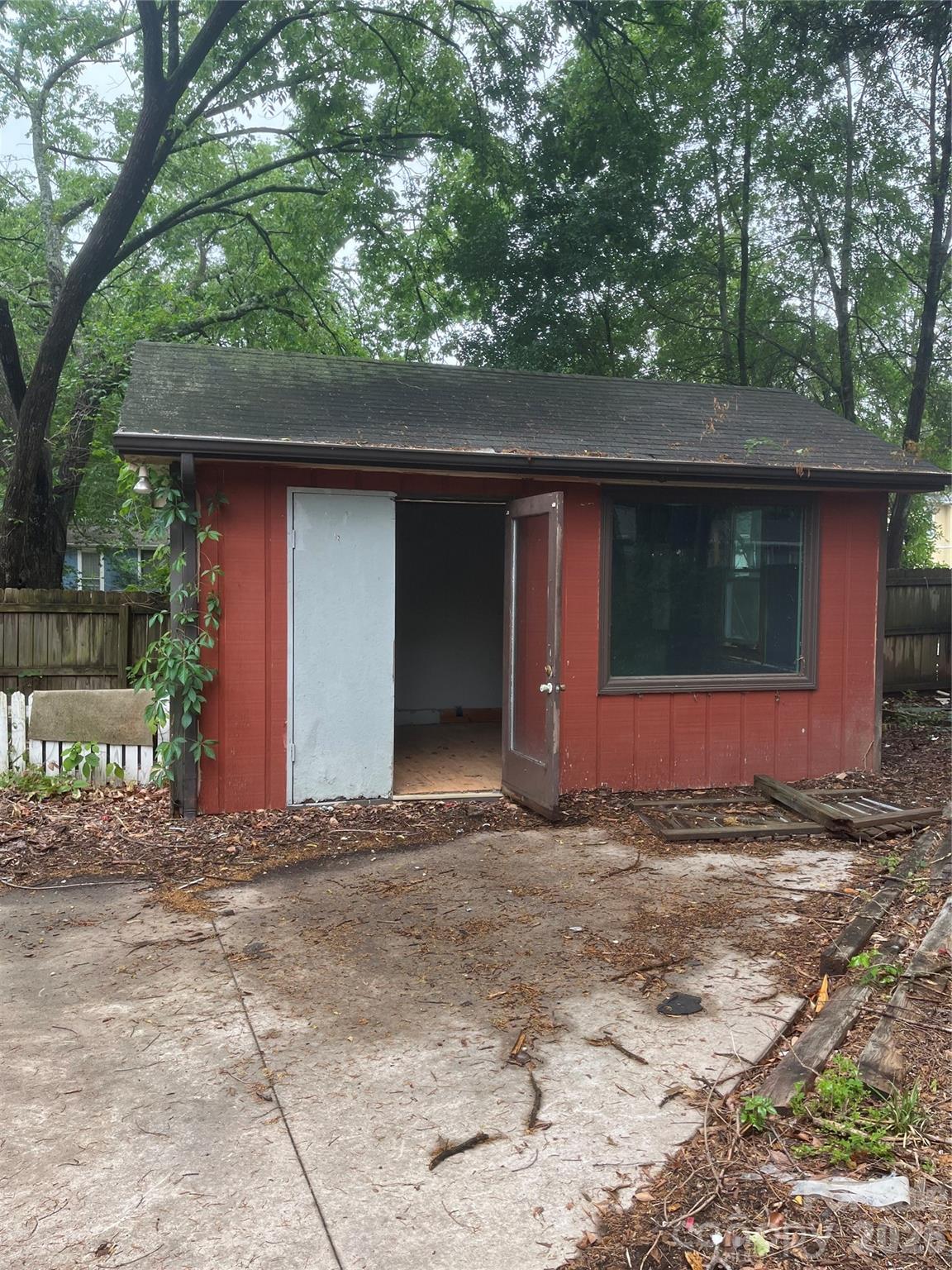 11832 Moonridge Drive Property Photo 32