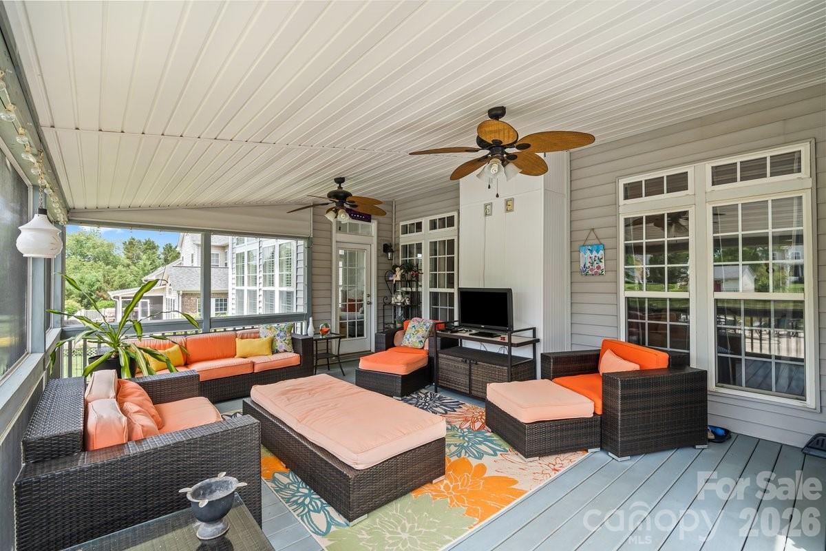 286 Corona Circle Property Photo 12