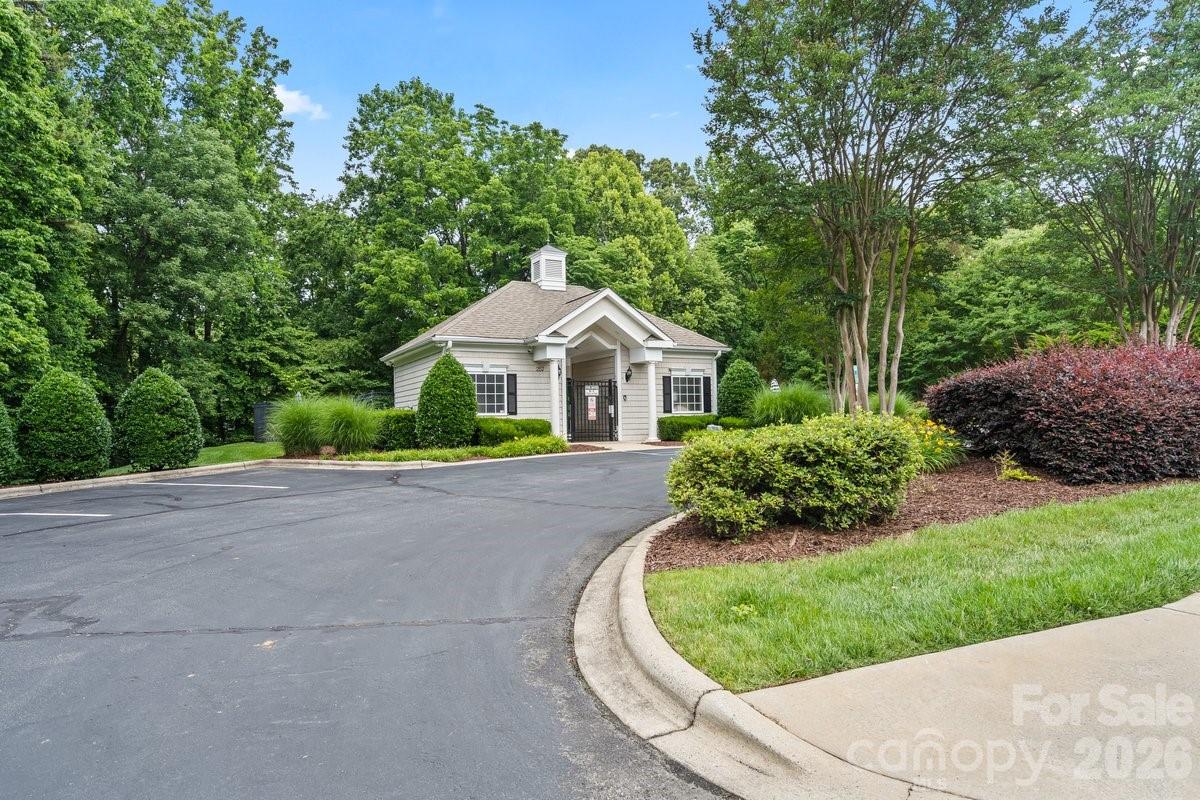 286 Corona Circle Property Photo 44
