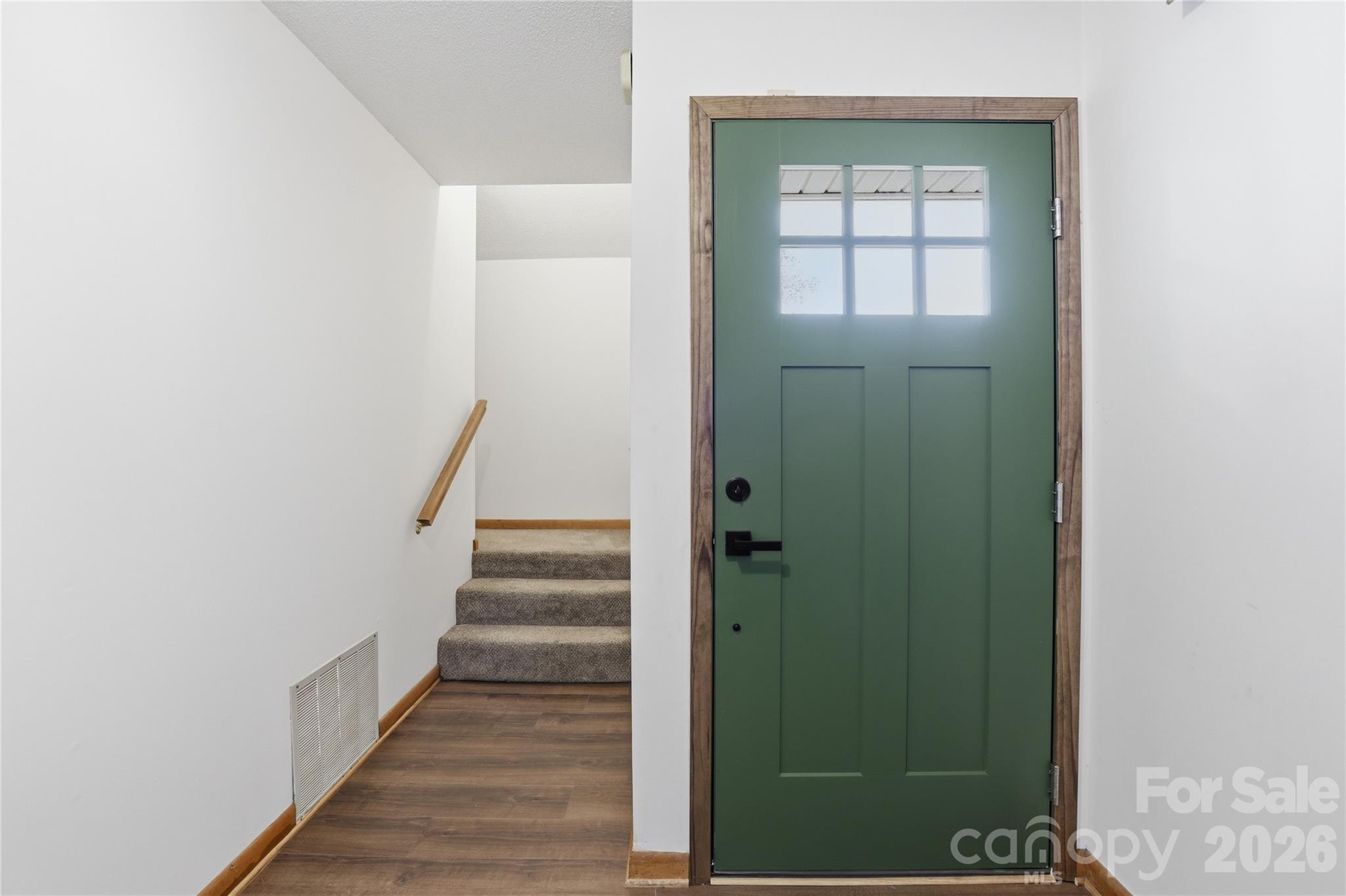 207 Wood Dale Drive Property Photo 6