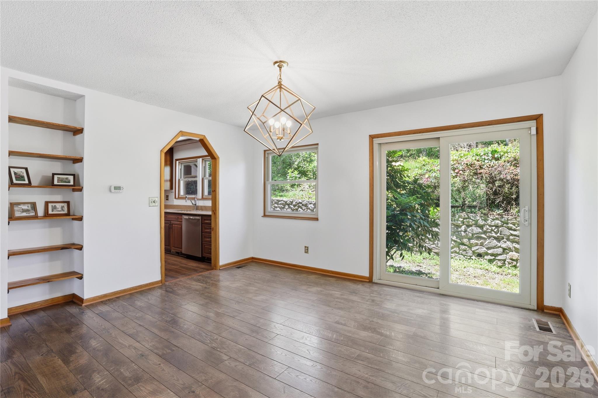 207 Wood Dale Drive Property Photo 14