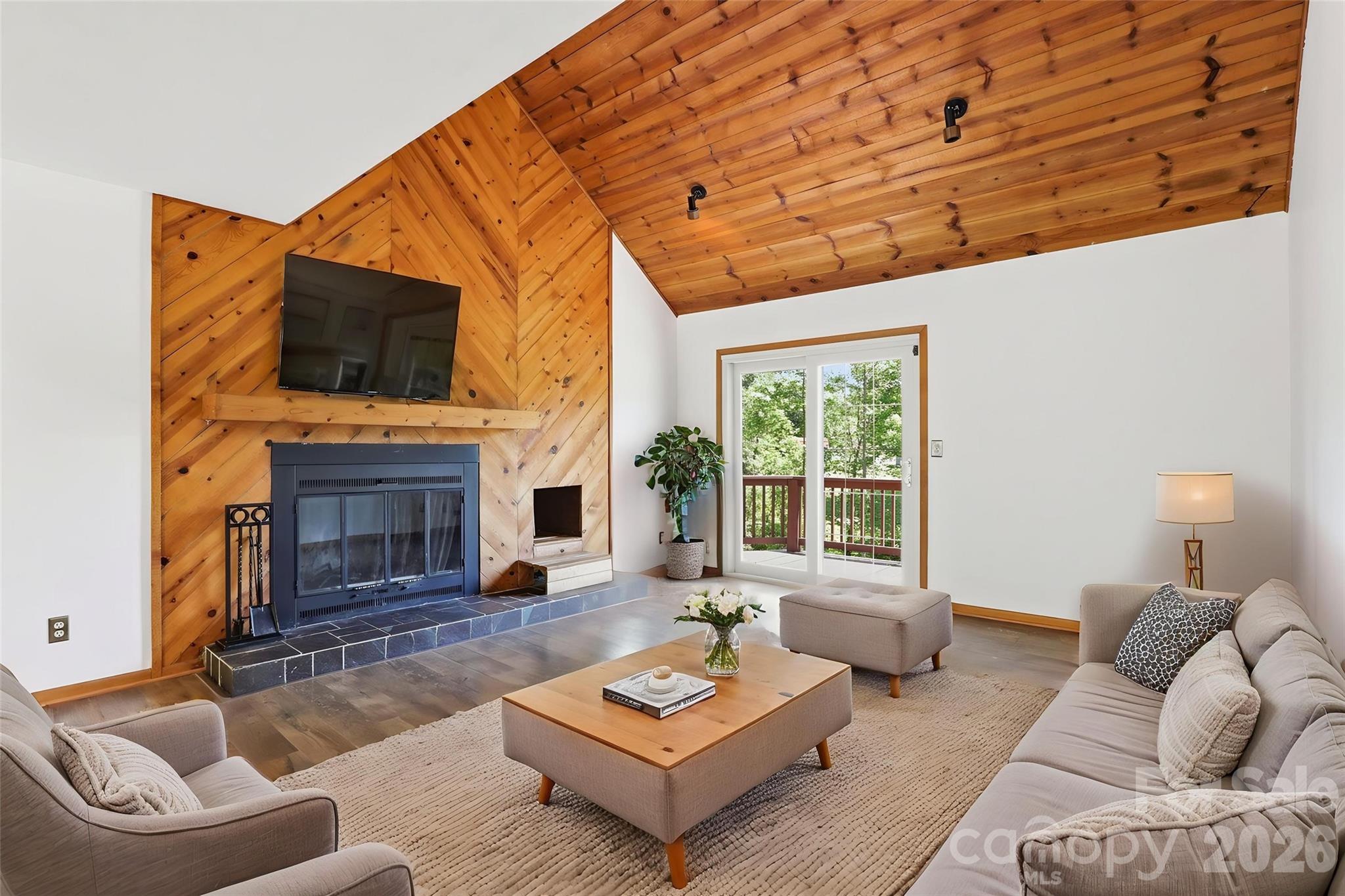 207 Wood Dale Drive Property Photo 17
