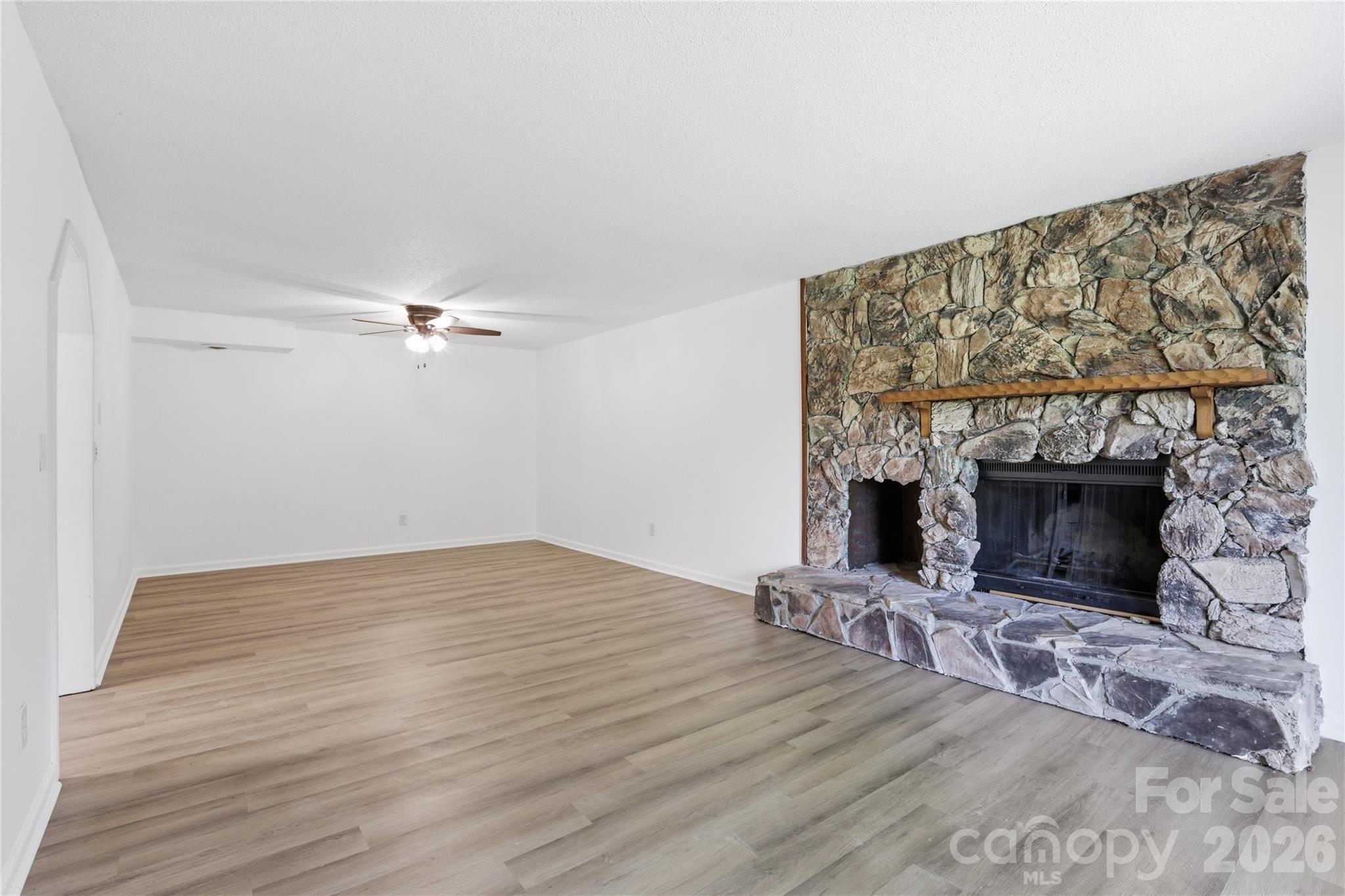 207 Wood Dale Drive Property Photo 32