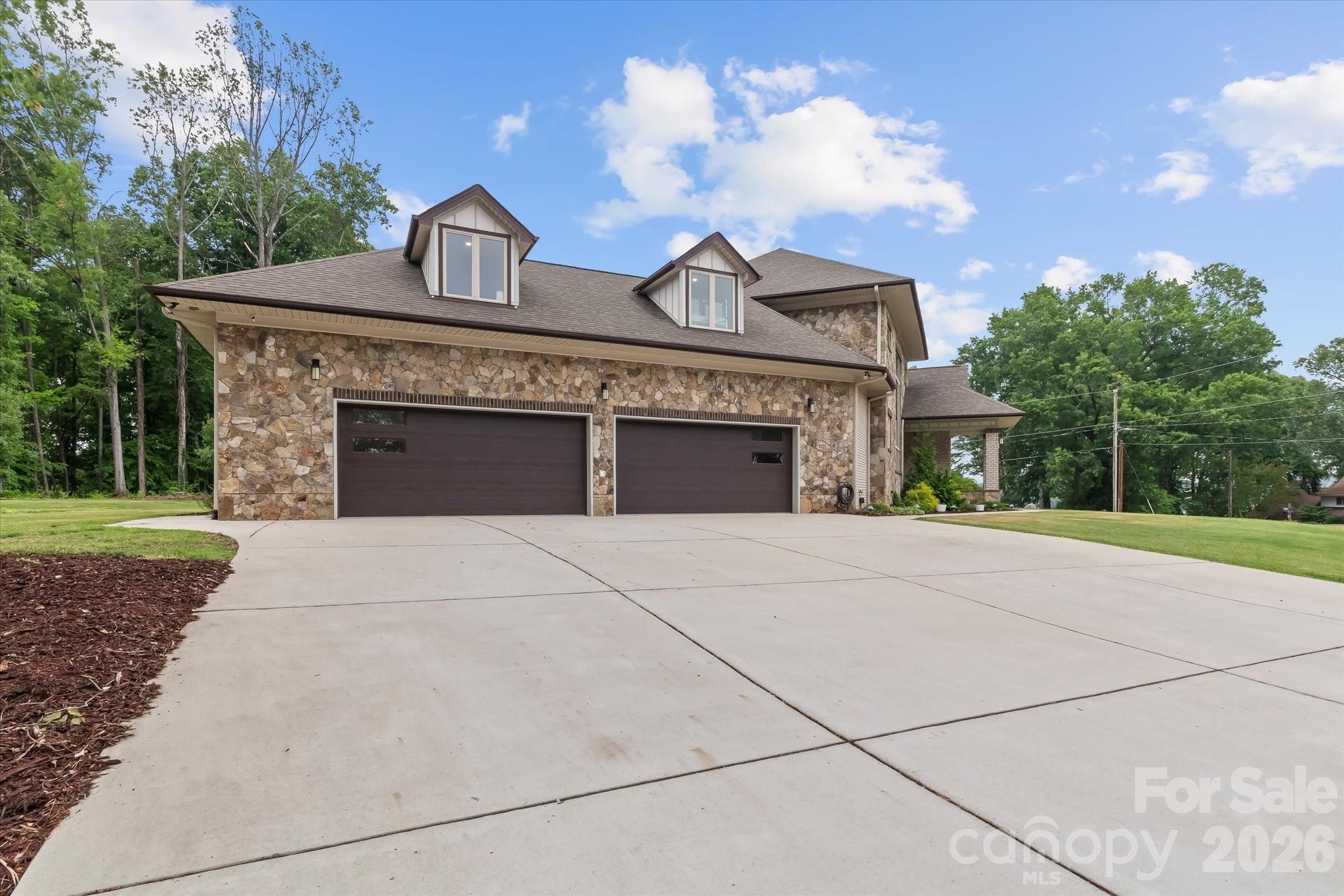 9355 Legrand Drive Property Photo 3