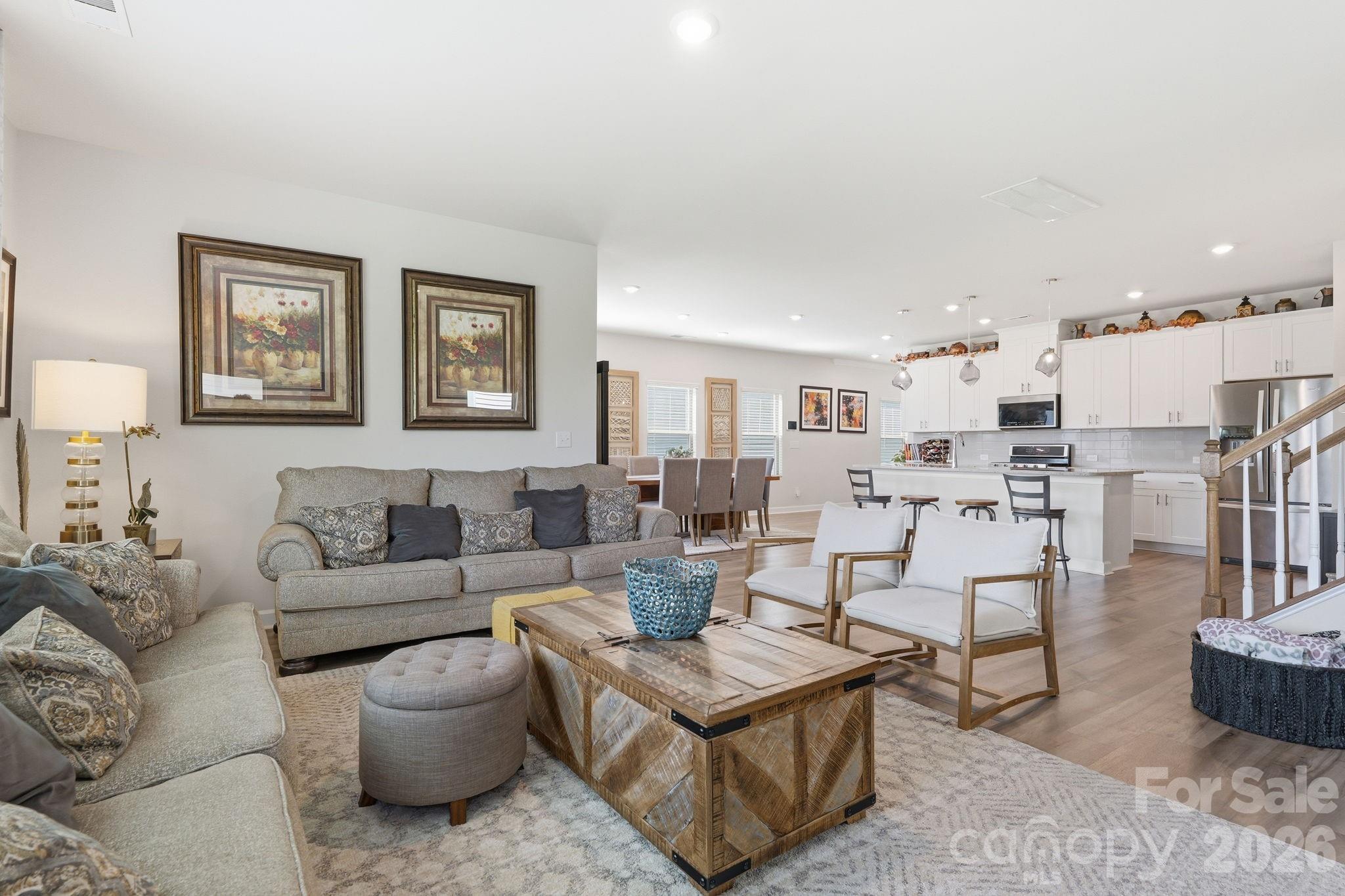 5012 Shadbush Road Property Photo 14