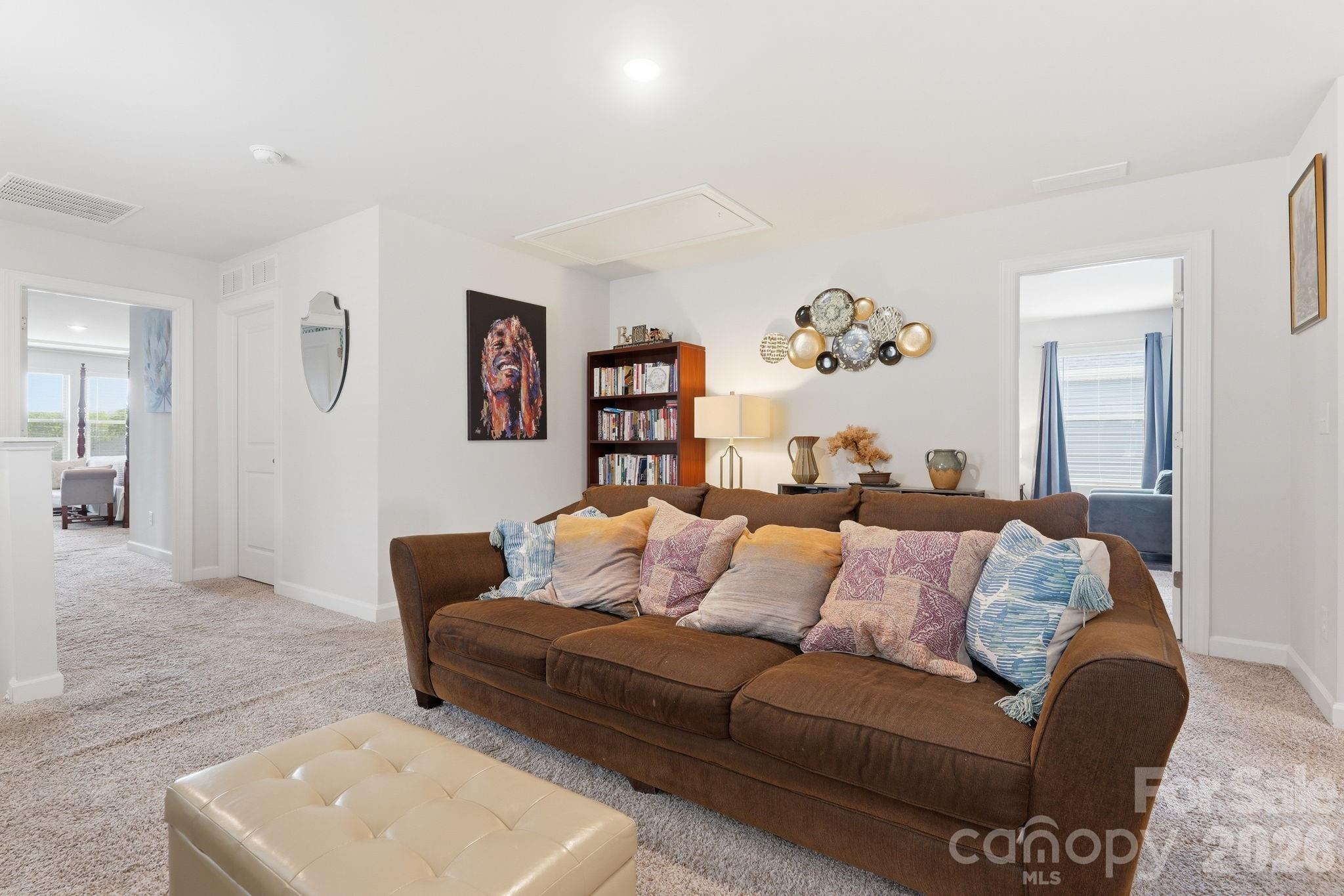5012 Shadbush Road Property Photo 28