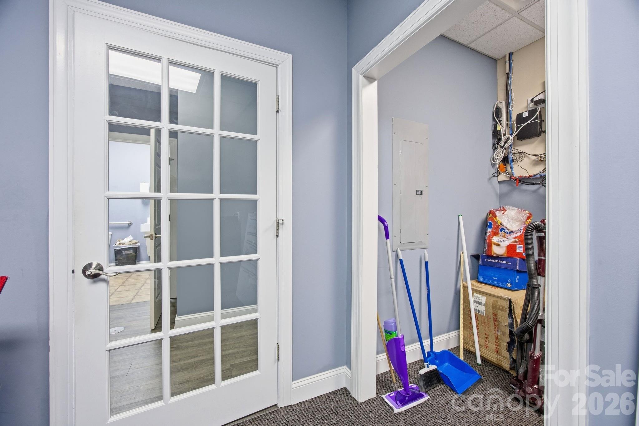 2116 Crown Centre Drive 200 Property Photo 21
