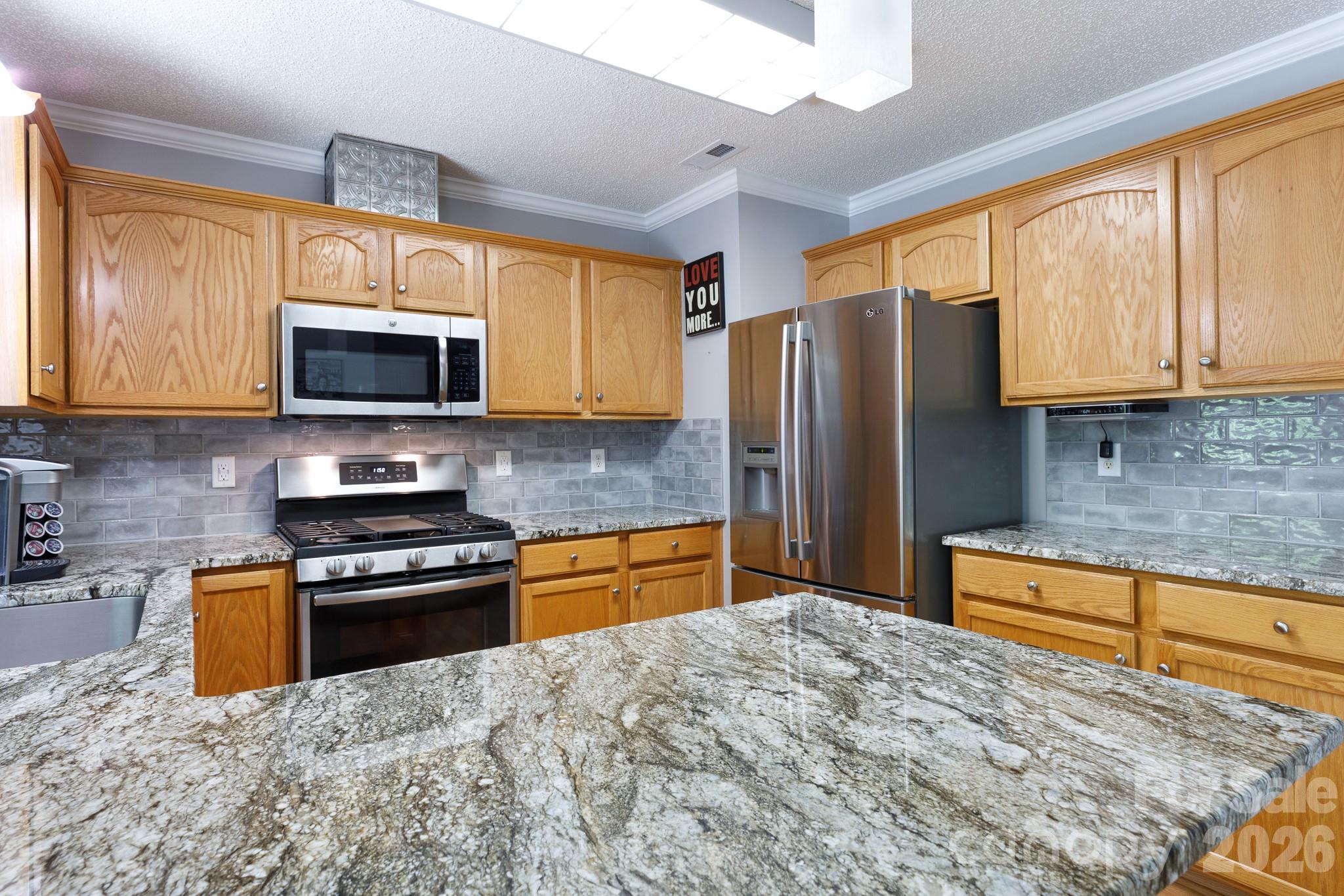2312 Nuthatch Drive Property Photo 10