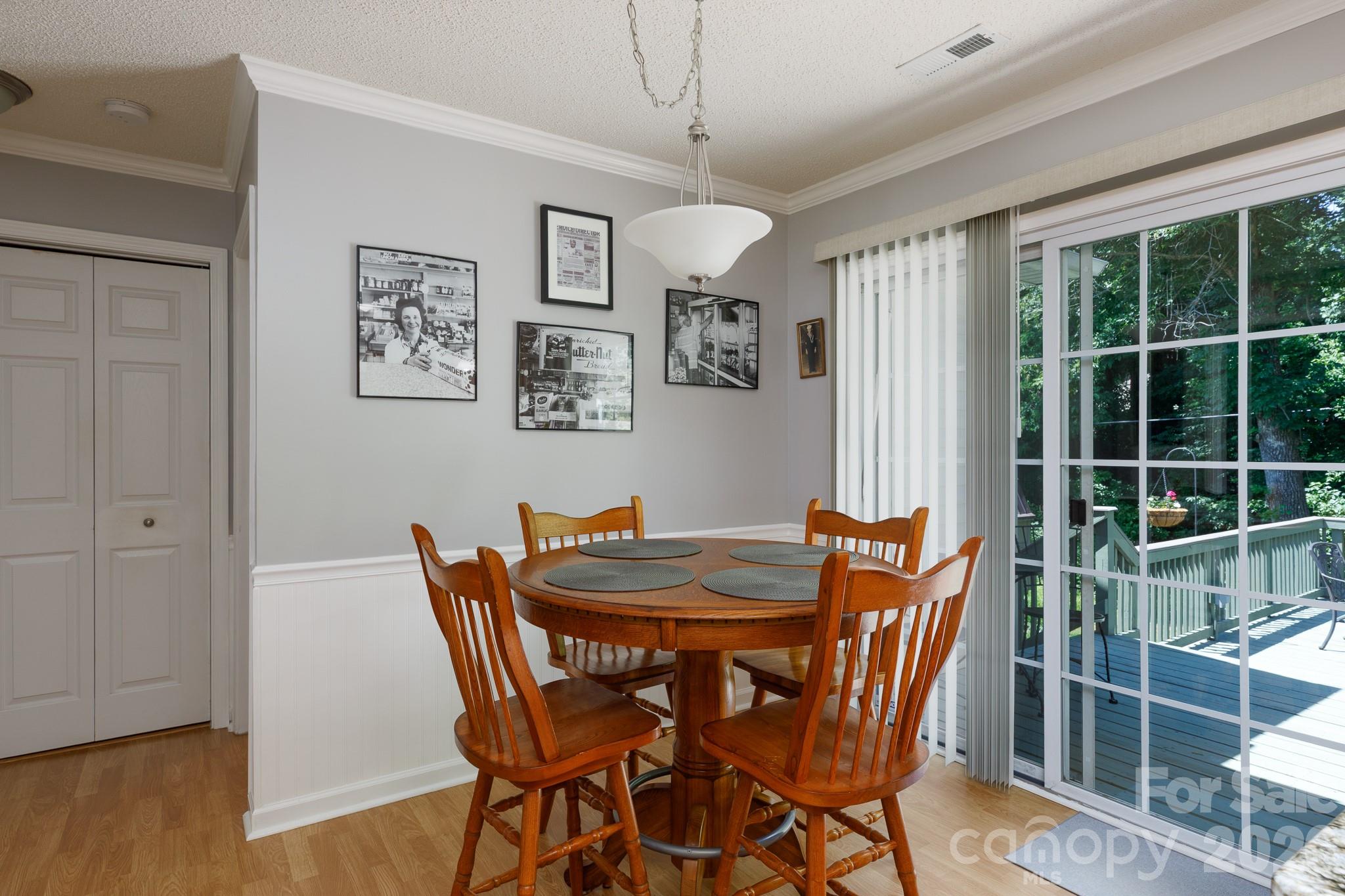 2312 Nuthatch Drive Property Photo 13