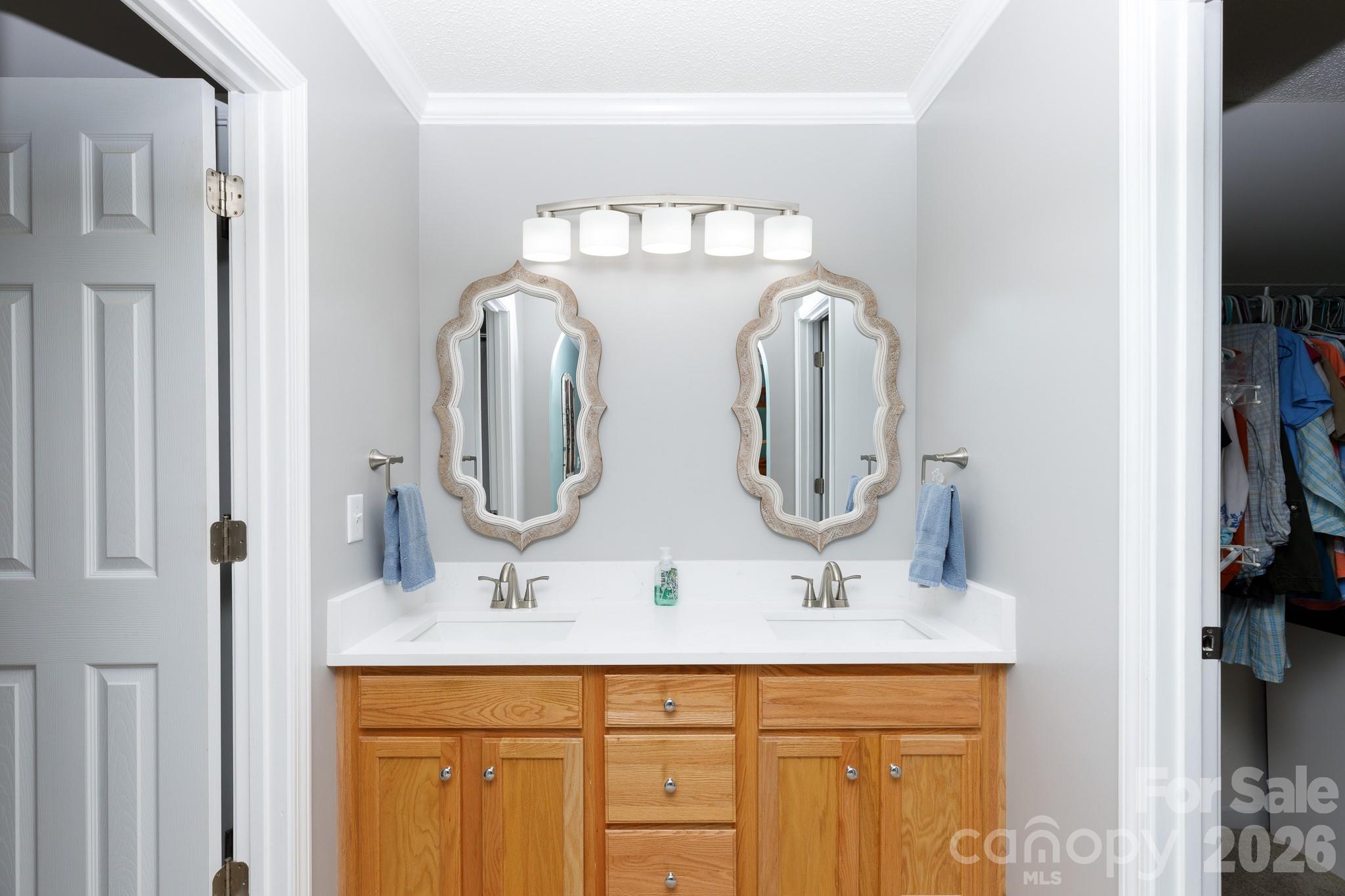 2312 Nuthatch Drive Property Photo 16