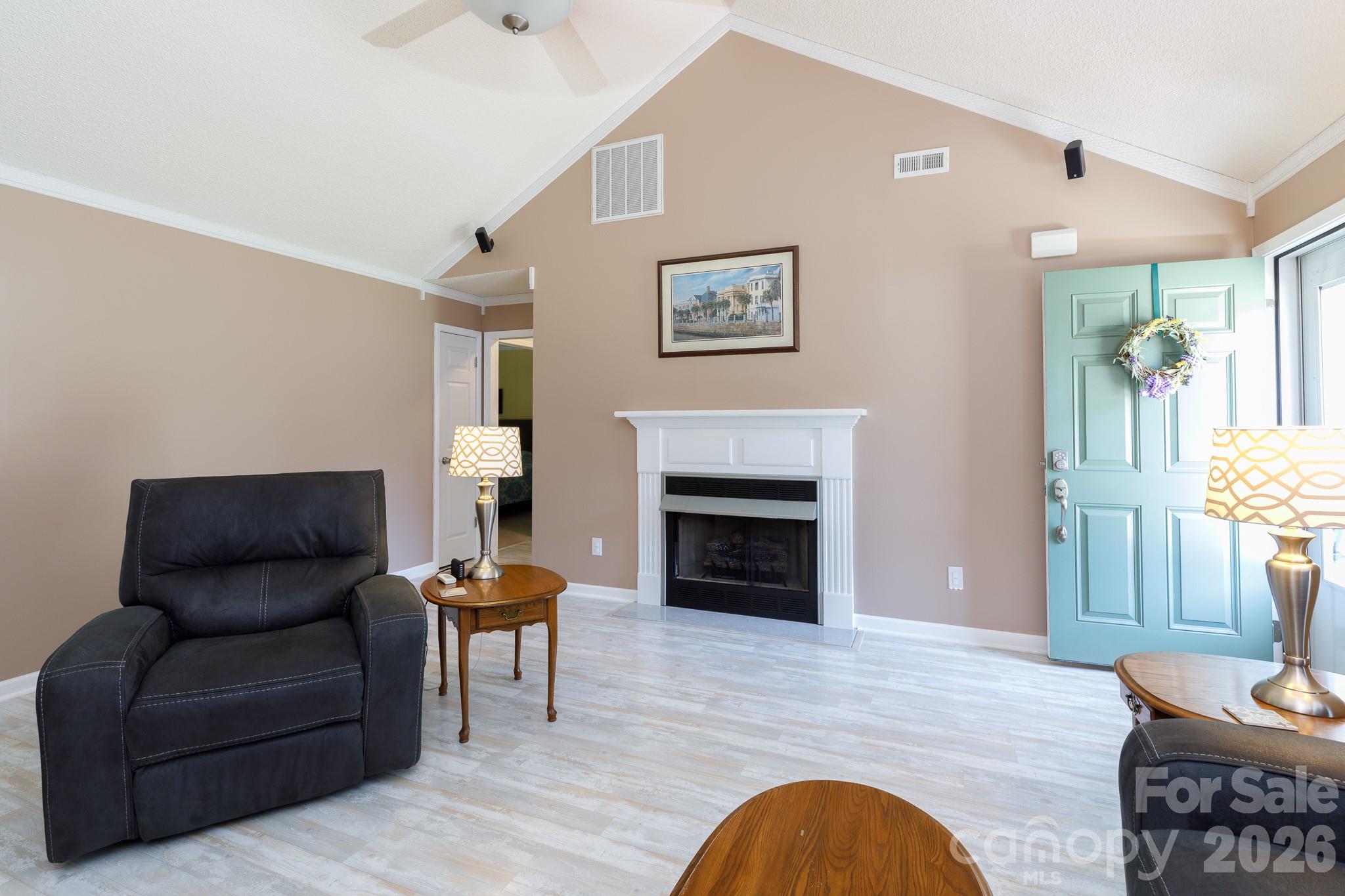 2312 Nuthatch Drive Property Photo 19